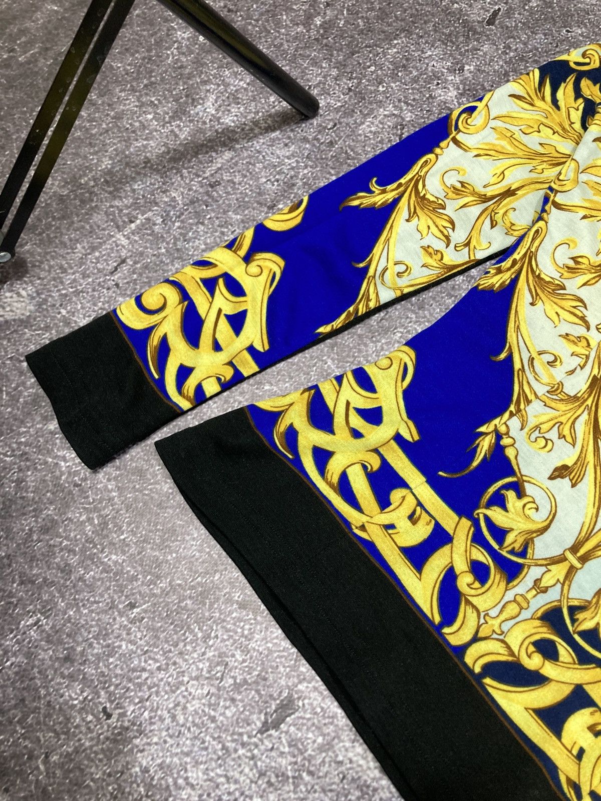 Versace VINTAGE VERSUS GIANNI VERSACE BAROQUE LANA WOOL JUMPER Size L / US 10 / IT 46 - 5 Thumbnail