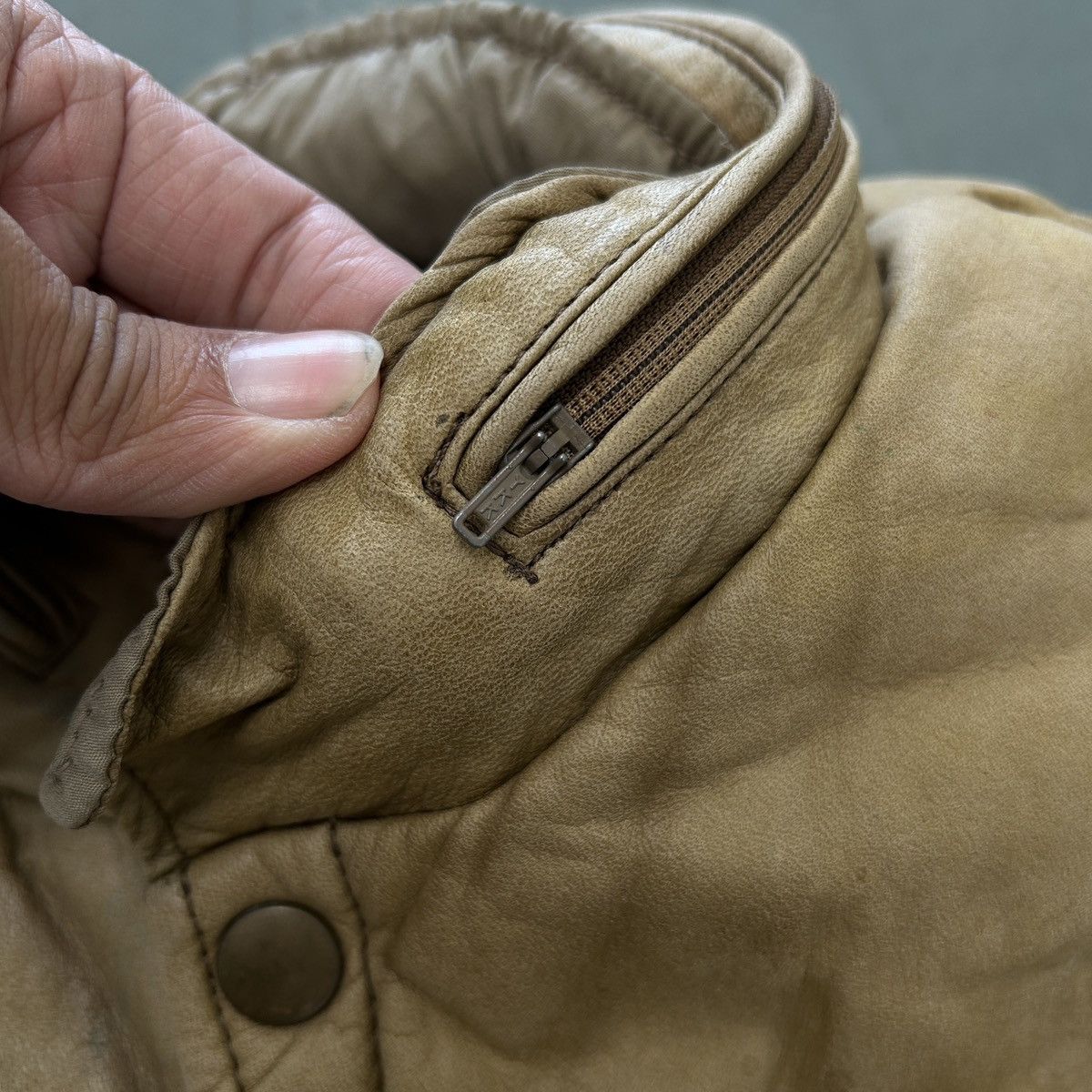 Vintage Vintage M. Julian Leather Down Vest — Made in Korea Size US L / EU 52-54 / 3 - 2 Thumbnail