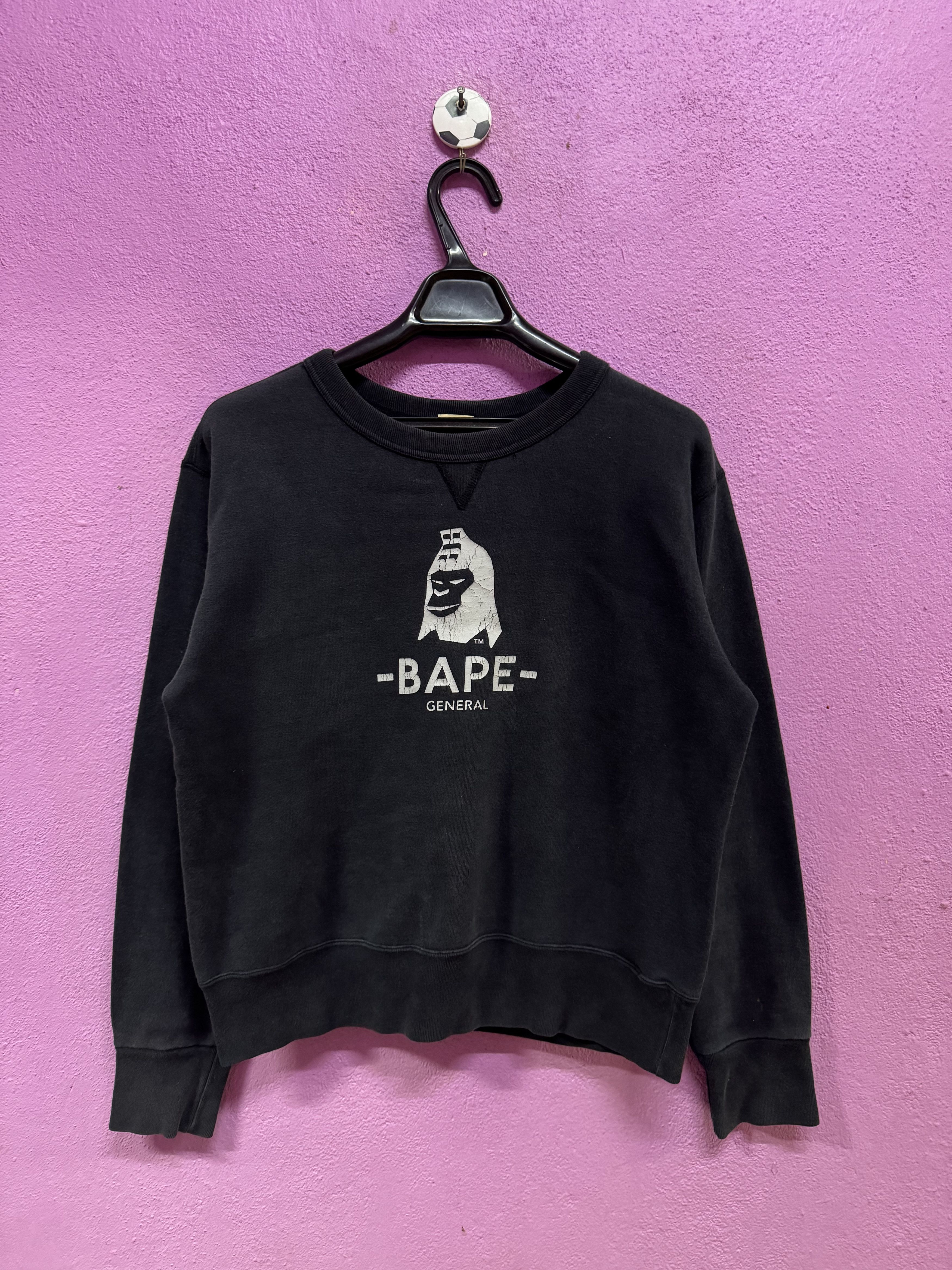 Bape Bape General Crewneck Size XS Size US XS / EU 42 / 0 - 1 Thumbnail