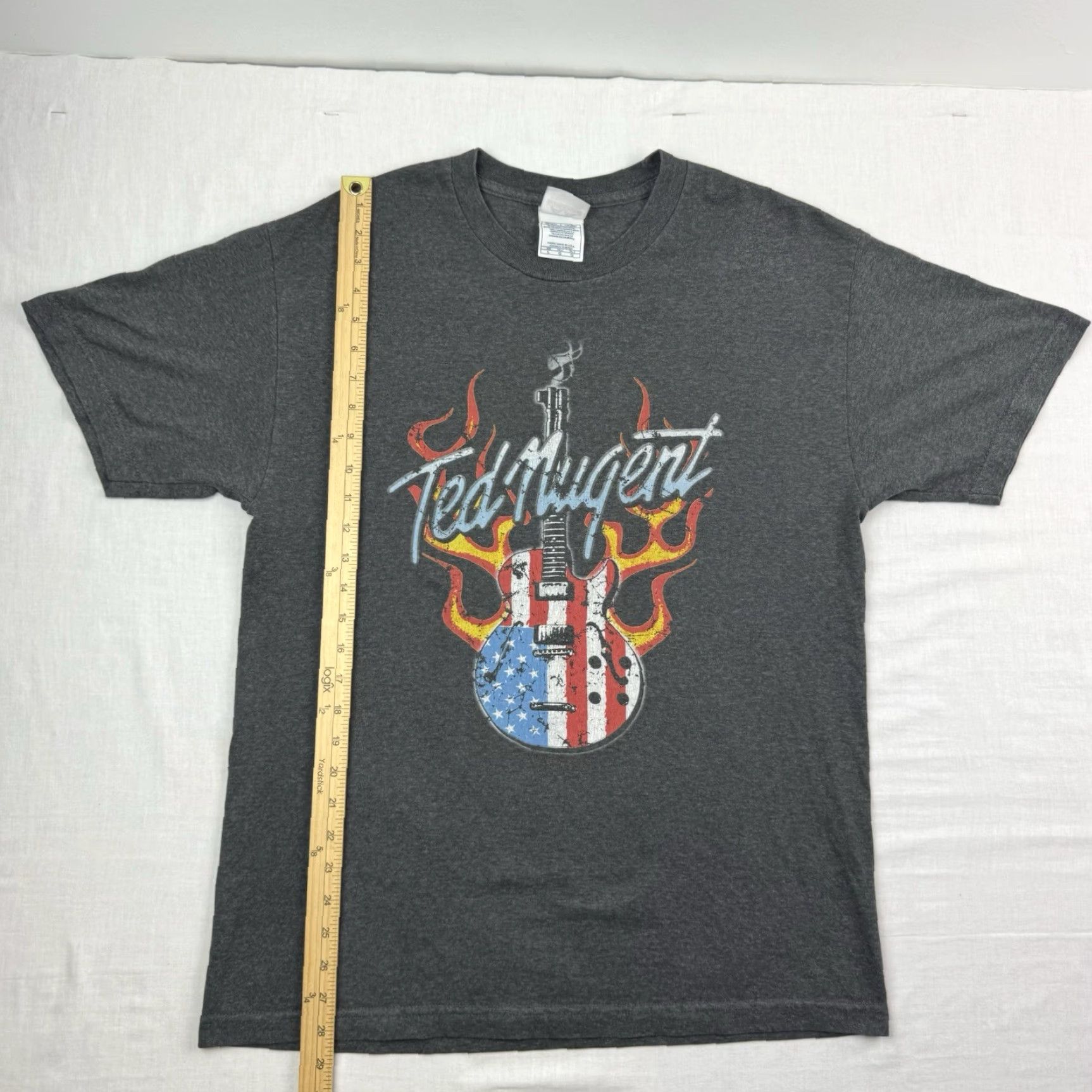 Vintage VINTAGE Ted Nugent Band T-Shirt Adult Large Gray 2003 Rock Y2K Music Grunge Mens Size US L / EU 52-54 / 3 - 6 Thumbnail