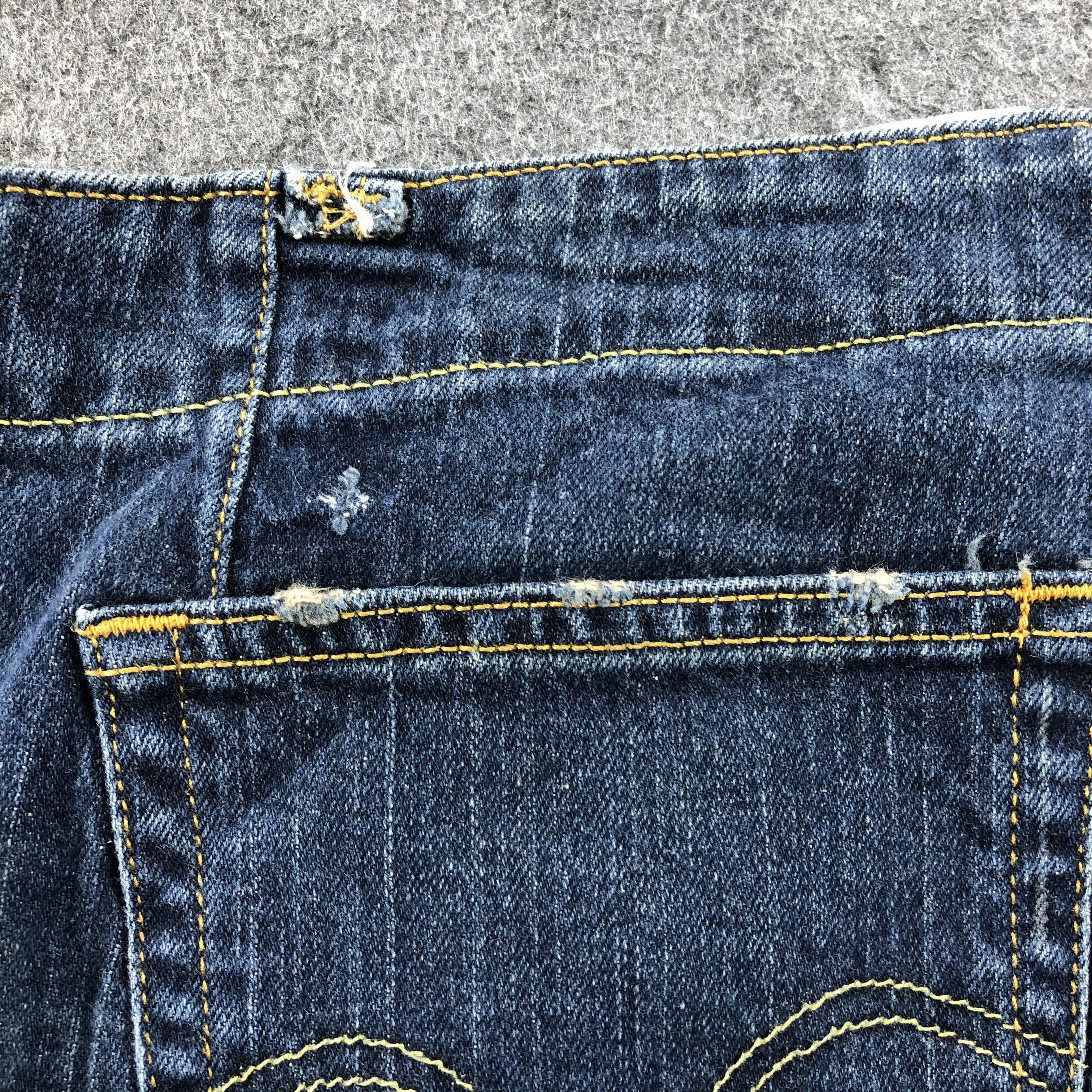Levi's Vintage Blue Wash Levis 525 Boot Cut Jeans-J916 Size US 37 - 7 Thumbnail