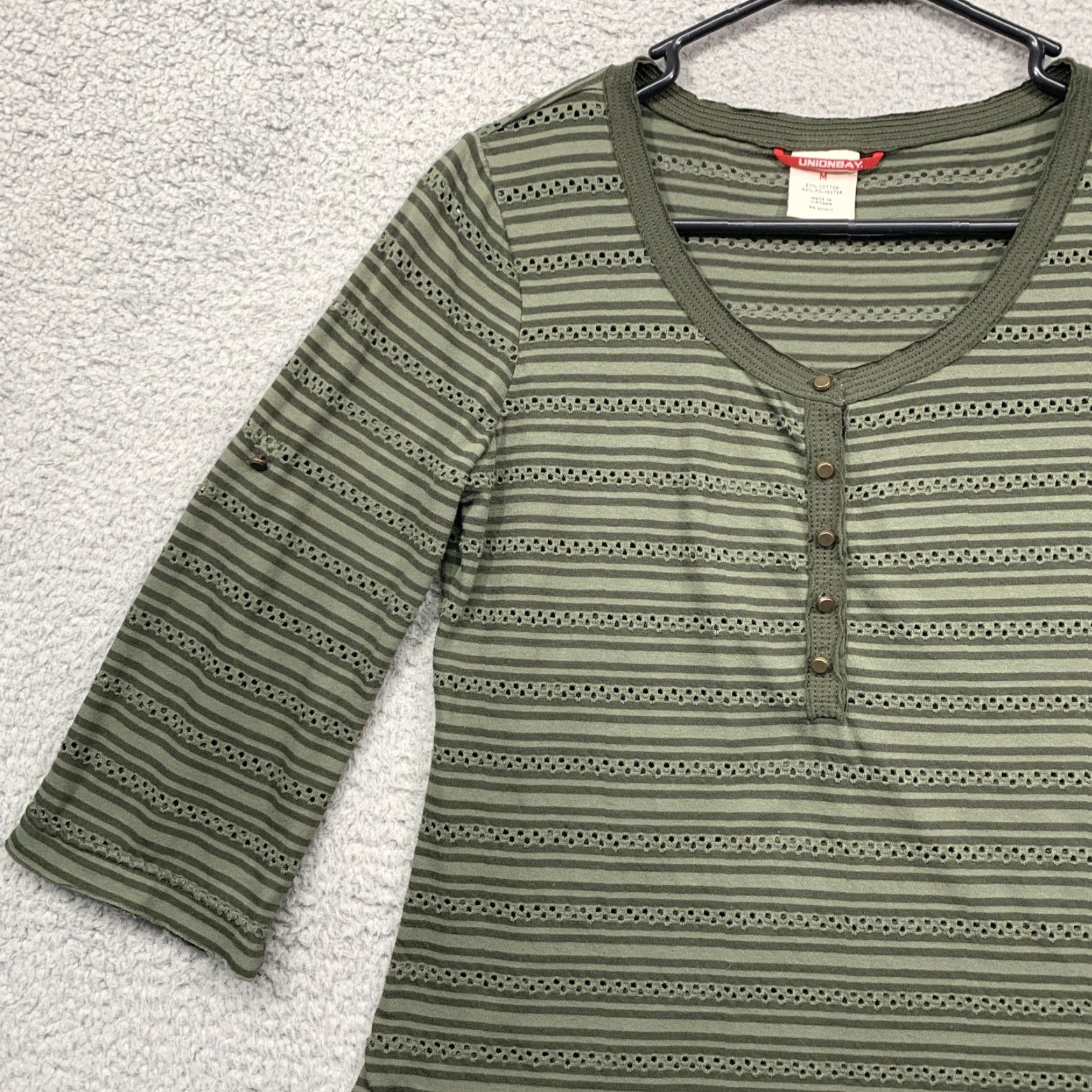 Vintage UNIONBAY Womens Top M Forest Green 3/4 Sleeve Rounded Hem Breathable Cotton Polyester Stripes Lace Holes Pullover Shirt Adults Womens Size M / US 6-8 / IT 42-44 - 2 Thumbnail