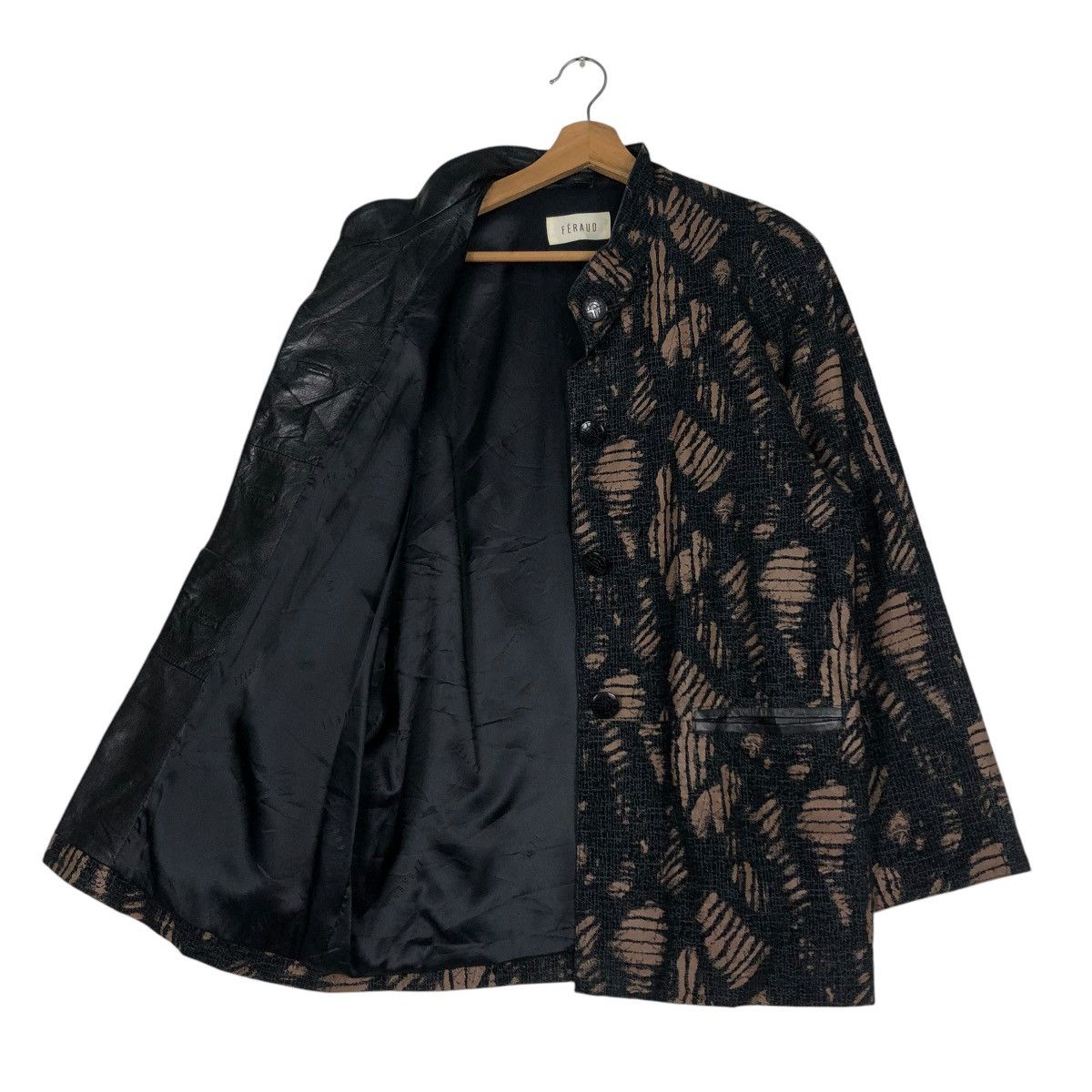 Japanese Brand 🔥VINTAGE LEATHER BUTTON JACKET FLORAL FERAUD ISSEY MIYAKE Size M / US 6-8 / IT 42-44 - 11 Thumbnail