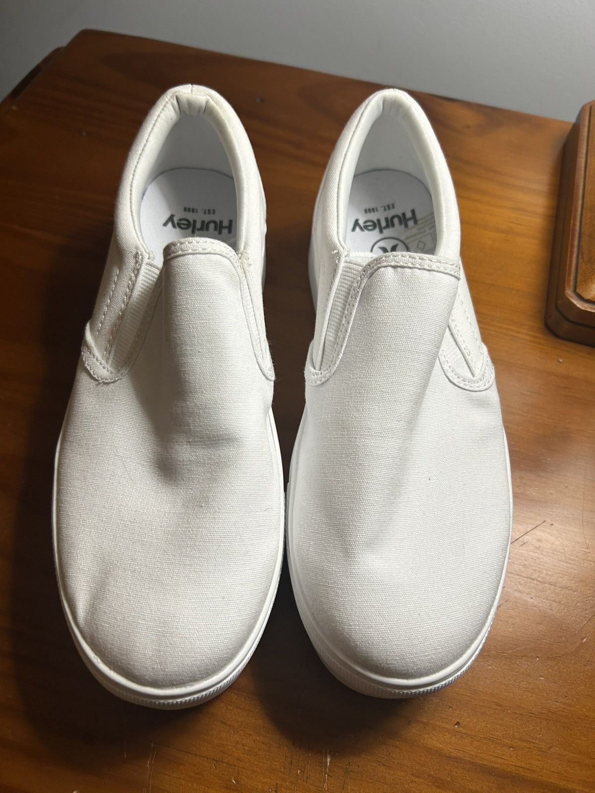 Hurley Brand New Hurley White slip-on shoes Size US 6 / IT 36 - 2 Thumbnail