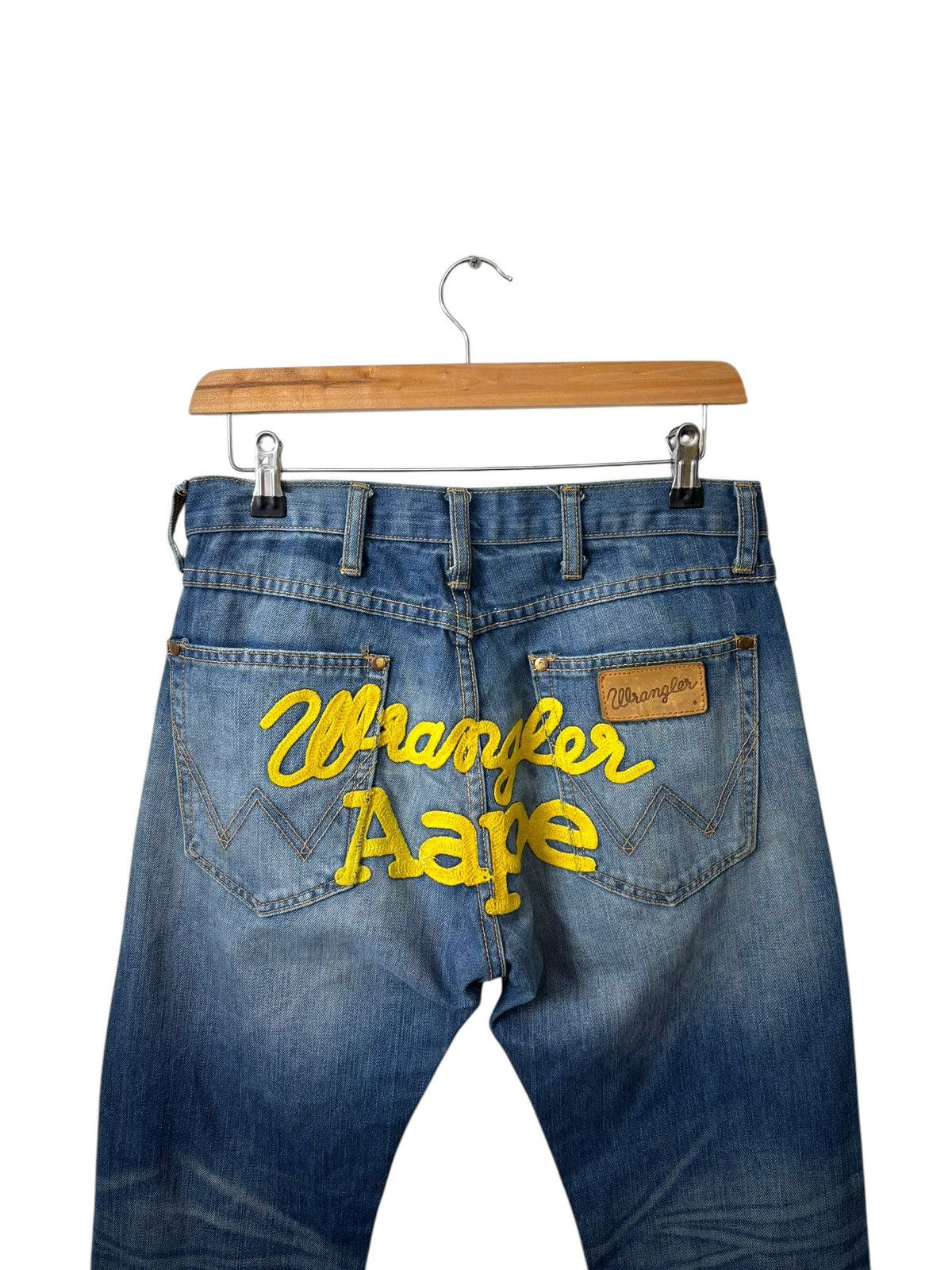 Aape × Bape × Wrangler Rare Aape Bape x Wrangler Loose Denim Jeans Size US 30 / EU 46 - 5 Thumbnail