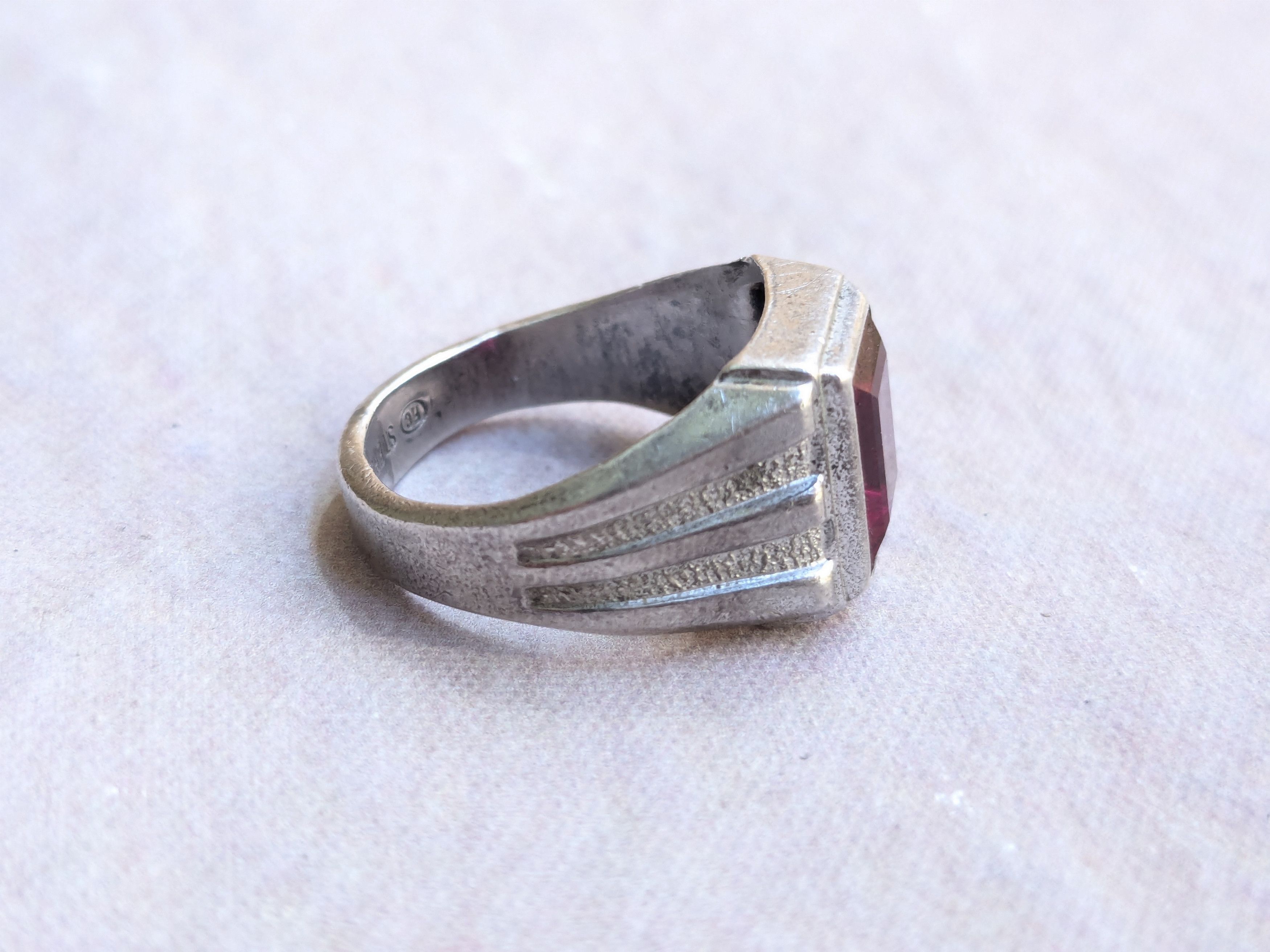 Jewelry Vintage Sterling Silver Ruby Ring Red Label Ruby 9 Size ONE SIZE - 7 Thumbnail