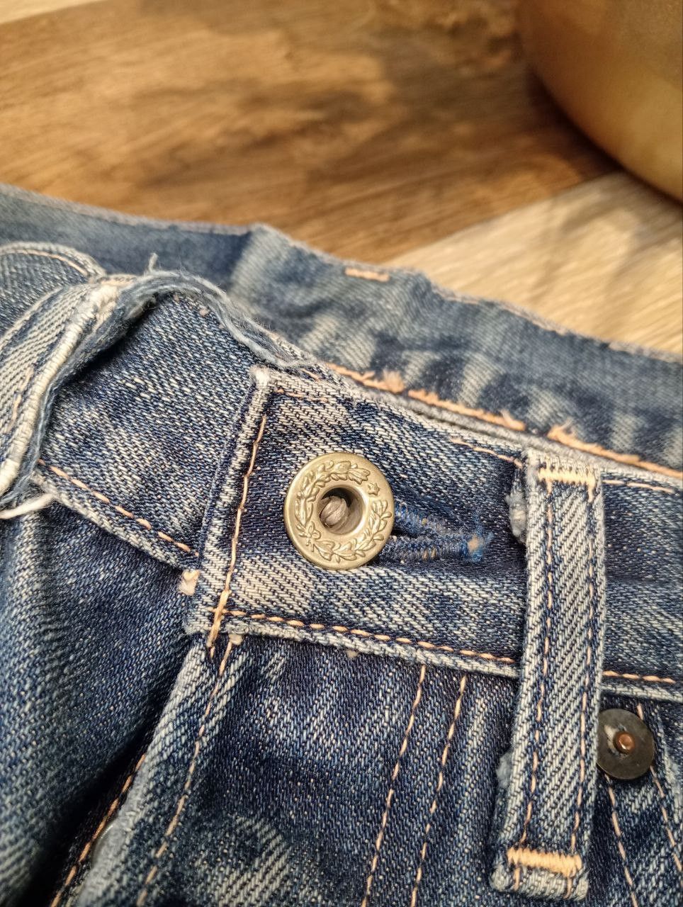 Levi's Vintage Clothing VINTAGE LEVI'S 501 REDLINE HIDDEN RIVETS CAPITAL E JEANS Size US 30 / EU 46 - 4 Thumbnail