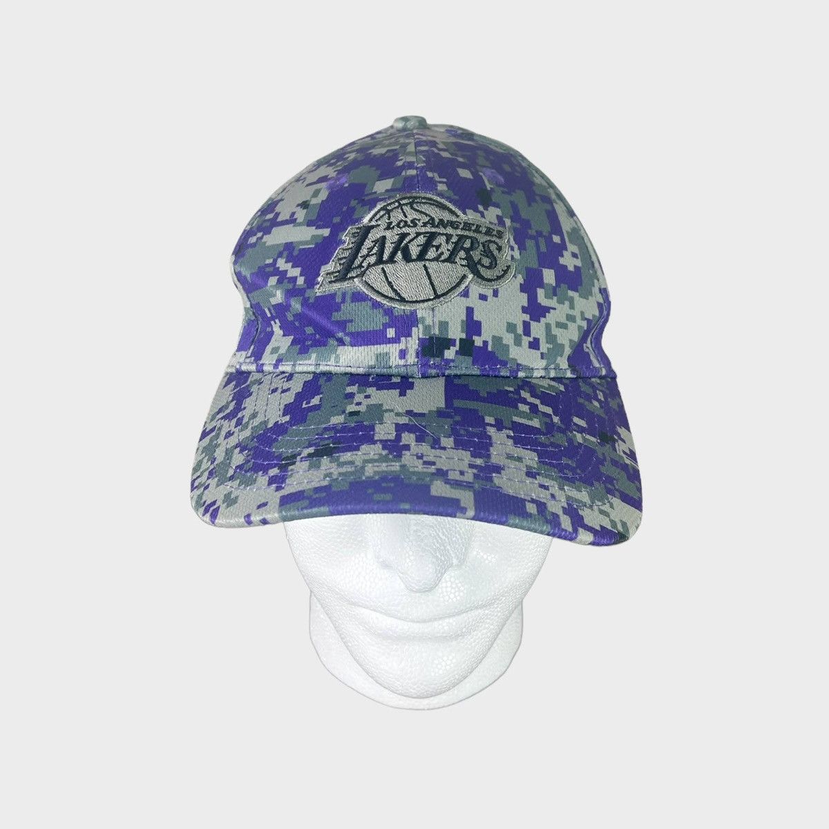 Vintage LA Lakers Purple Camo Print Pechanga Resort Casino Hat Cap Size ONE SIZE - 1 Thumbnail