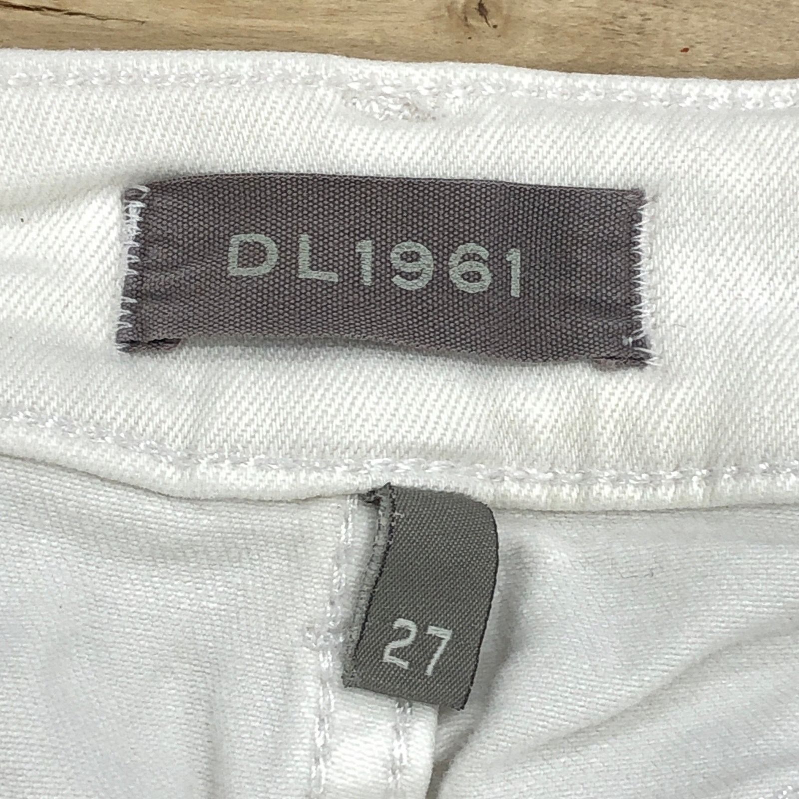 DL1961 DL1961 Size 27 Jeans Bridget Cropped Boot Midrise White Size 28" / US 6 / IT 42 - 9 Thumbnail