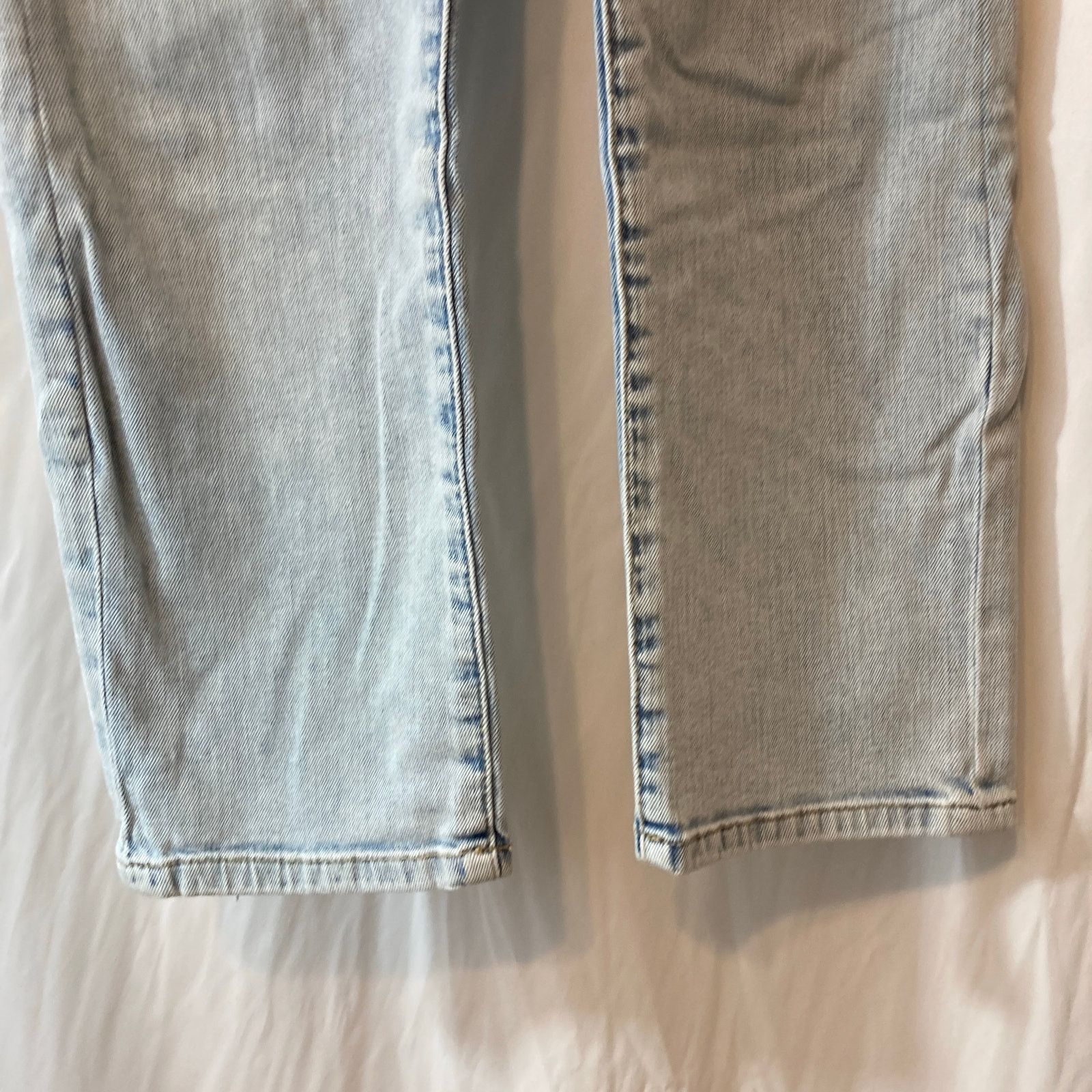 Chicos Chico’s So Slimming Crop Slim Straight Mid Rise Pants Jeans Size 27" / US 4 / IT 40 - 5 Thumbnail