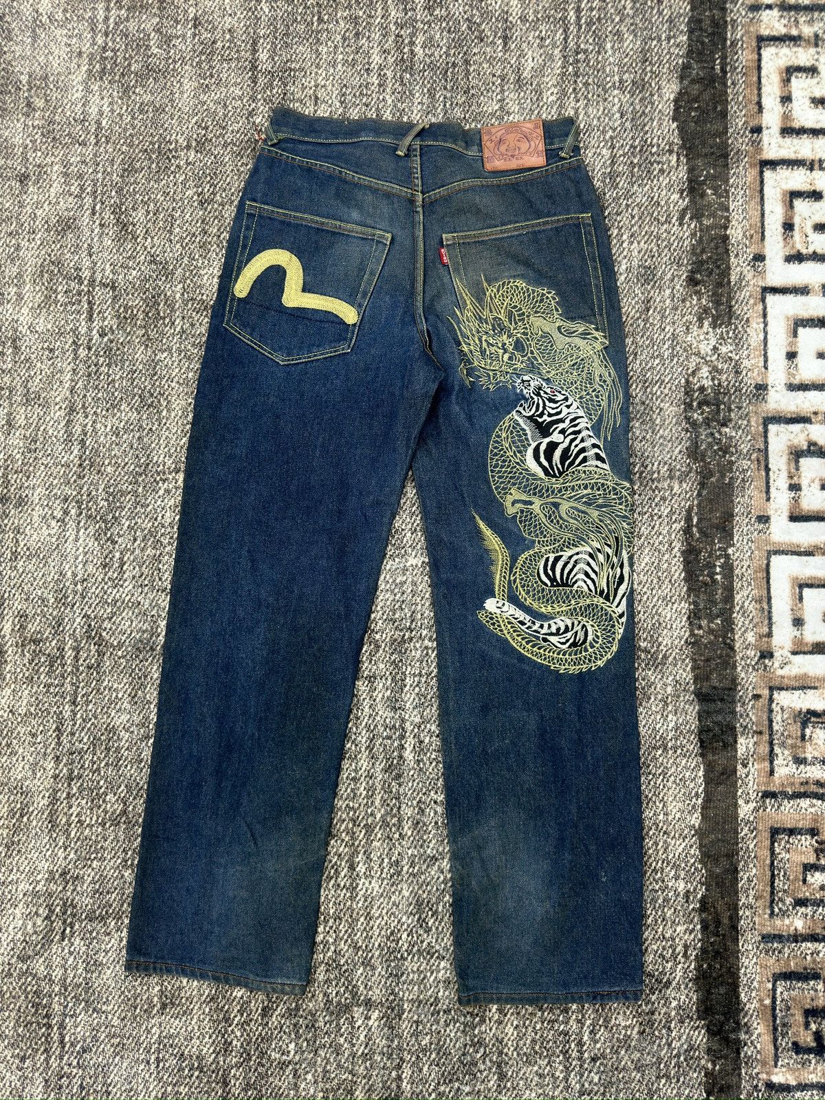 Japanese Brand Evisu Jeans With Embroidered Dragon Vs Tiger Theme Size US 33 - 5 Thumbnail