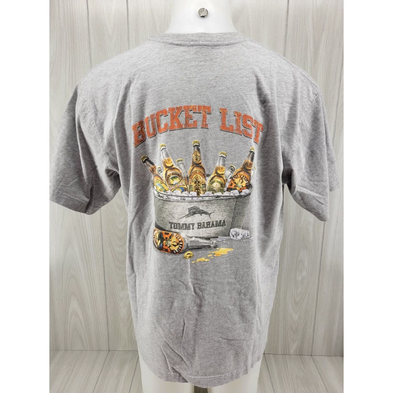 Tommy Bahama Tommy Bahama Relax T-Shirt Men’s Size Medium Gray Cotton Blend Bucket List Beer Crew Neck Short Sleeve Solid Graphic Print Adults Mens Size US M / EU 48-50 / 2 - 2 Thumbnail