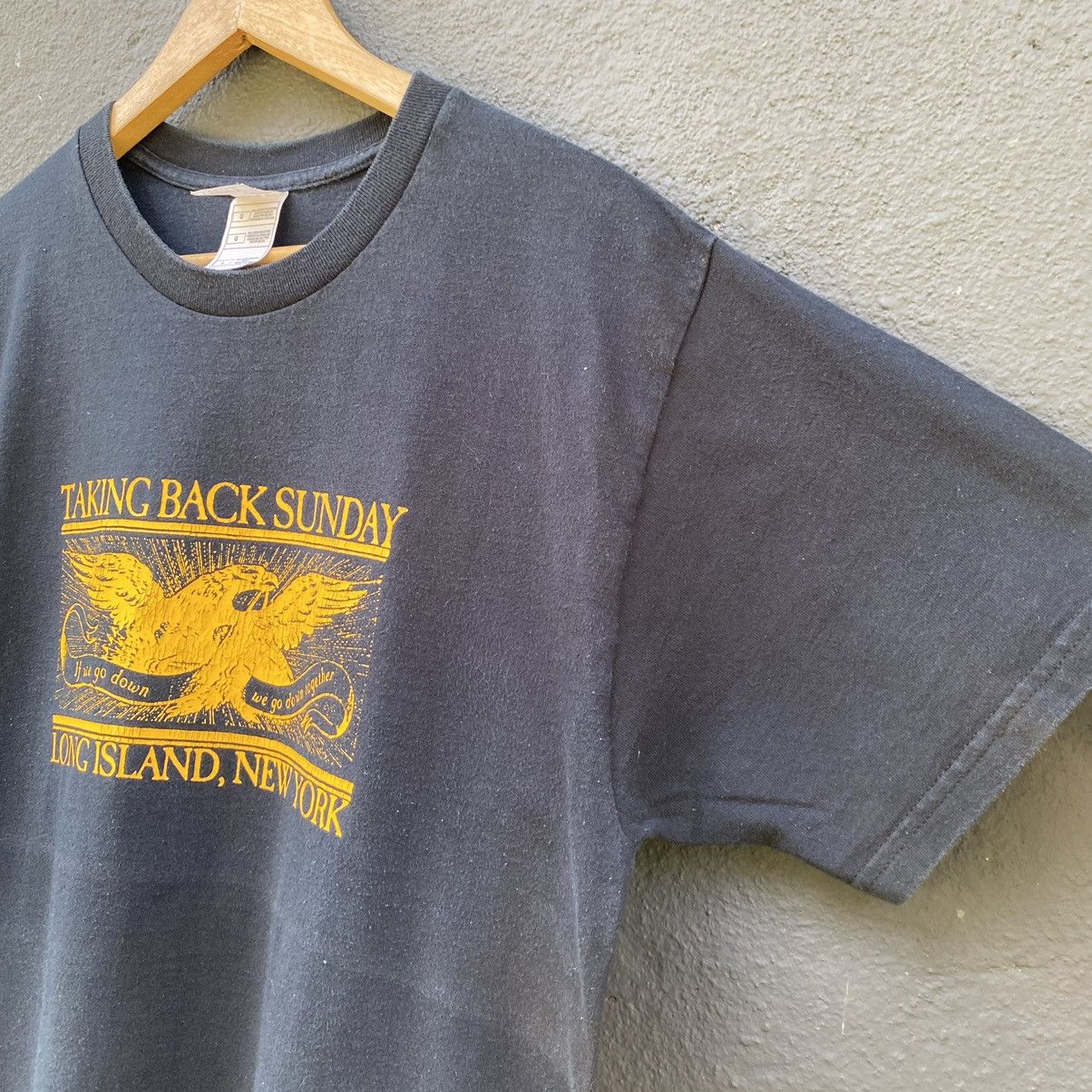 Band Tees Thrashed Faded Vintage Y2K Taking Back Sunday ERD GRUNGE TEE Size US L / EU 52-54 / 3 - 6 Thumbnail