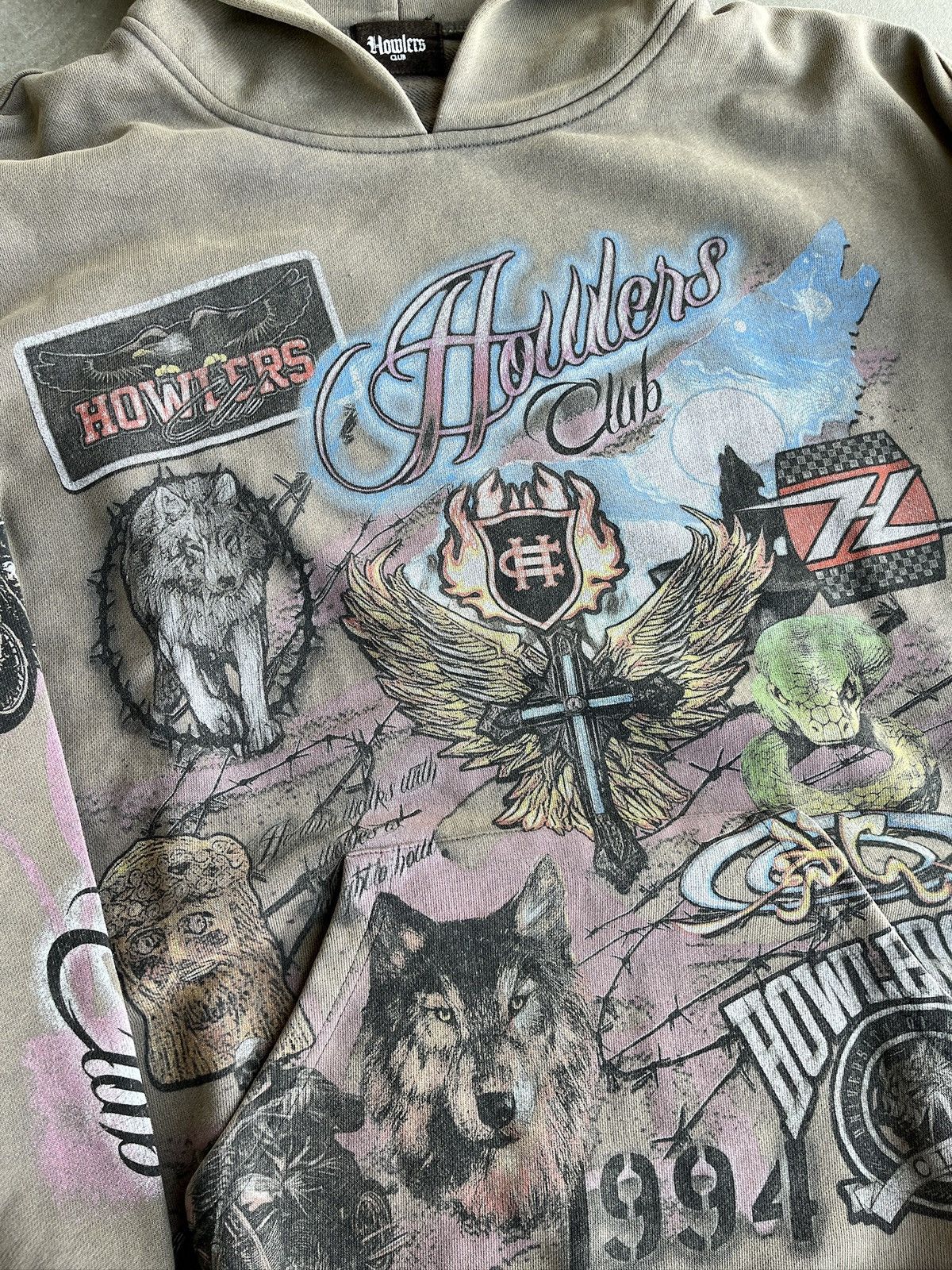 Other Howlers Club Faded Graphic Hoodie (unisex) Size US L / EU 52-54 / 3 - 4 Thumbnail