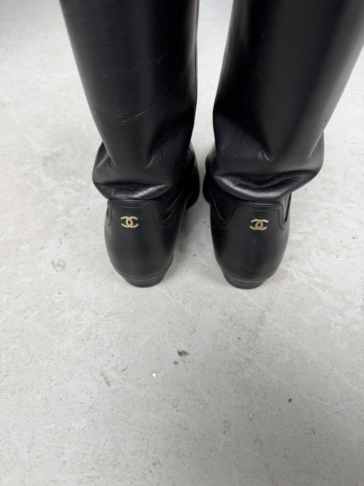 Chanel Chanel Interlocking CC Logo Black Leather Boots Size US 9.5 / IT 39.5 - 4 Thumbnail