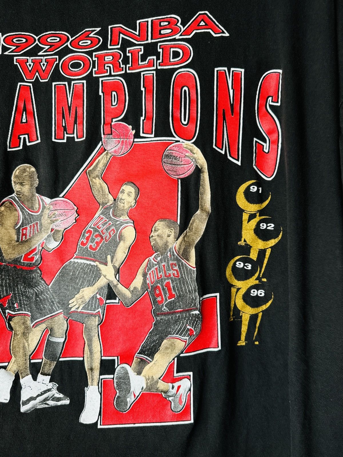 NBA × Vintage 1996 Chicago Bulls Jordan Pippen Rodman Tee BOXEY FIT Size US XL / EU 56 / 4 - 3 Thumbnail