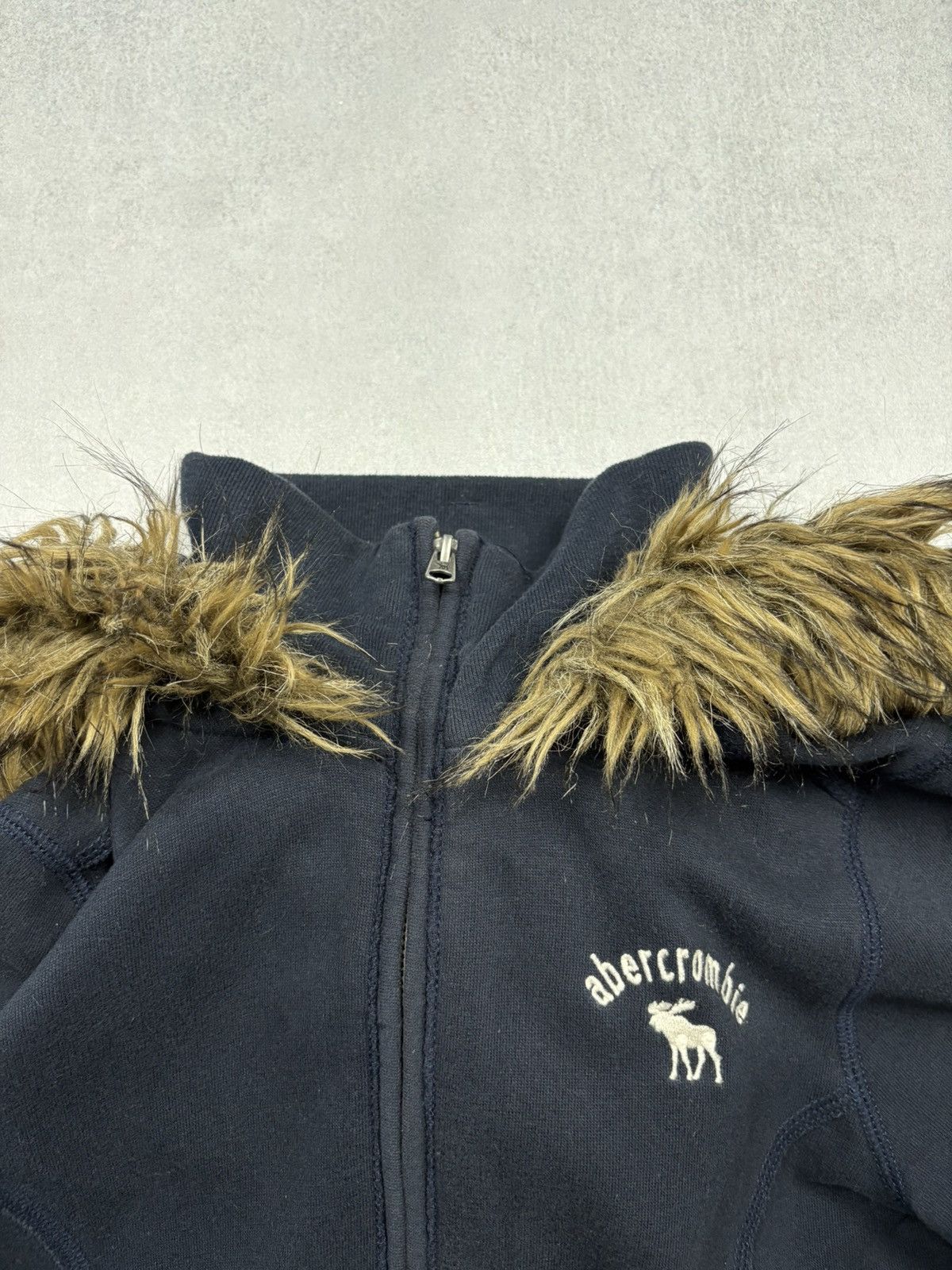 Abercrombie & Fitch Vintage Abercrombie Zip Faux Fur Hoodie Mohair Fuzzy Y2K XS Size XS / US 0-2 / IT 36-38 - 12 Thumbnail