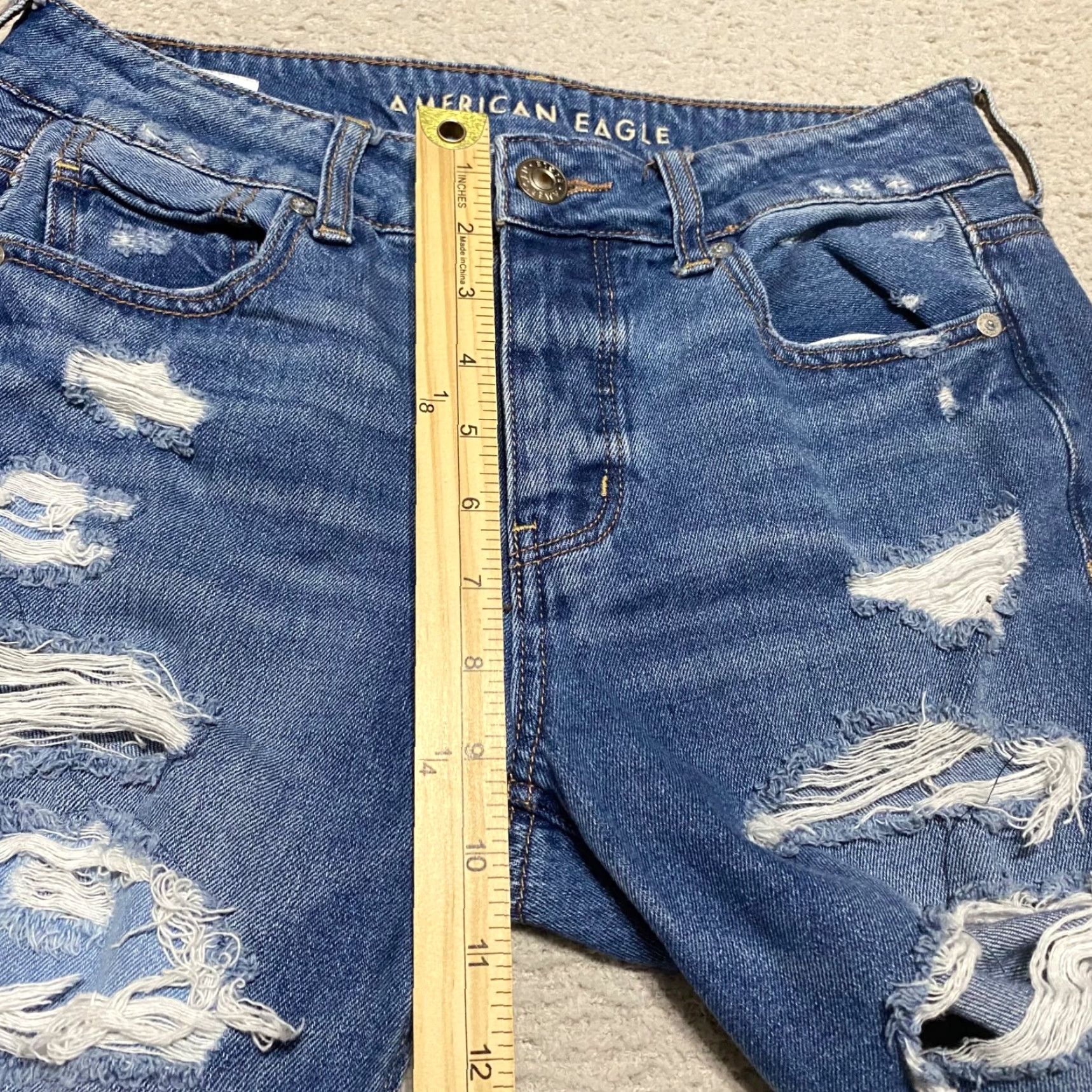 American Eagle Outfitters VINTAGE American Eagle Outfitters Jeans Womens 4 Blue Distressed Boyfriend Medium Wash 5-Pocket Denim Style: Jeans Size 27" / US 4 / IT 40 - 4 Thumbnail