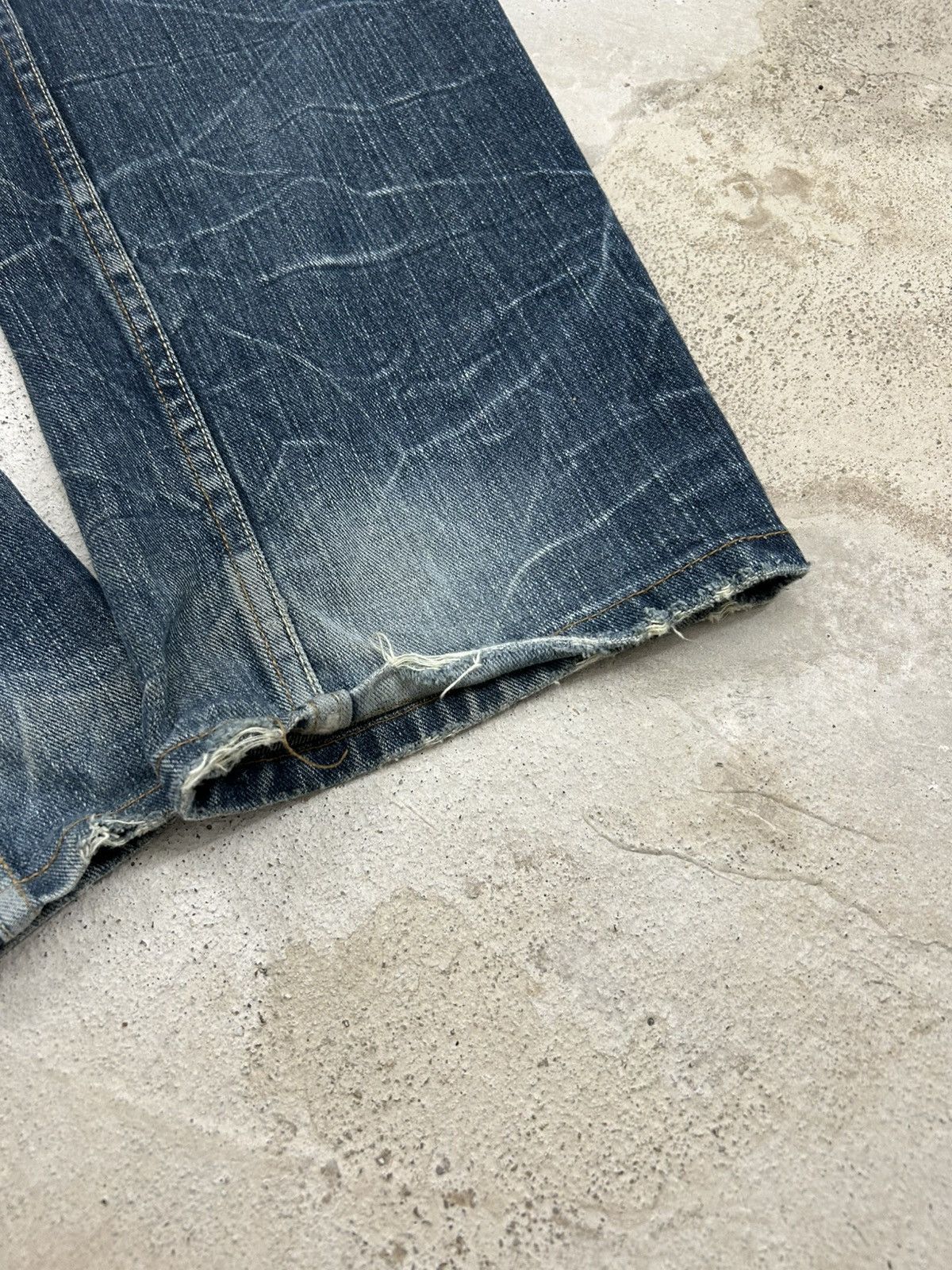 Japanese Brand Vintage Dominate Double Waist Whisker Clawn Mark Distressed Size US 35 - 12 Thumbnail