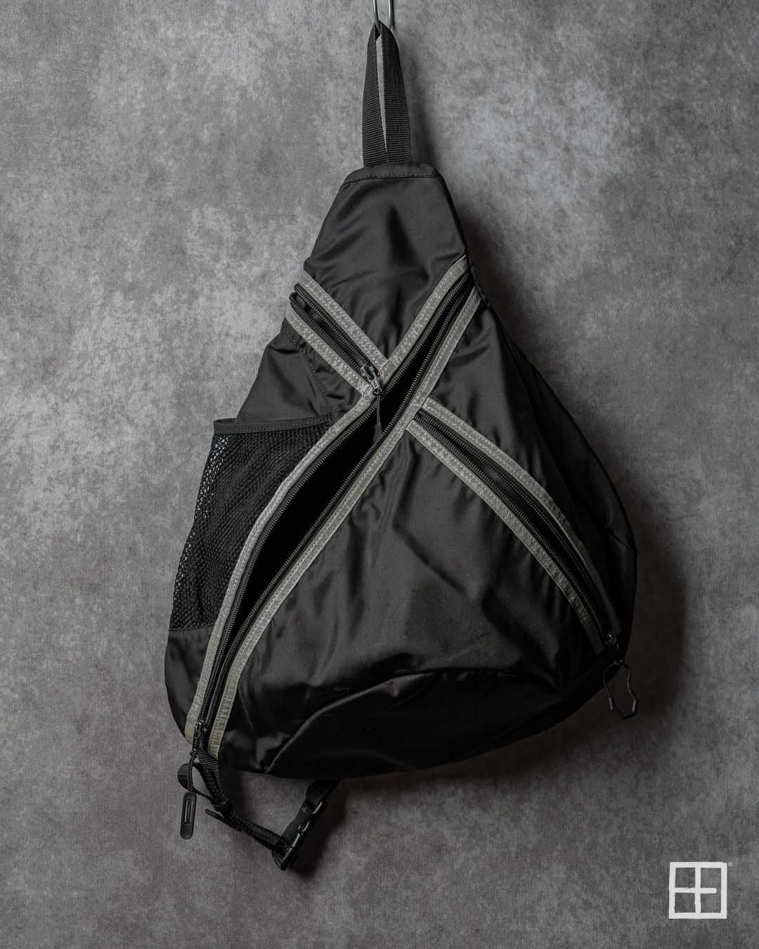 Yohji Yamamoto Yohji Yamamoto Pour Homme Adidas 10th Anniversary Sling Bag Size ONE SIZE - 2 Thumbnail
