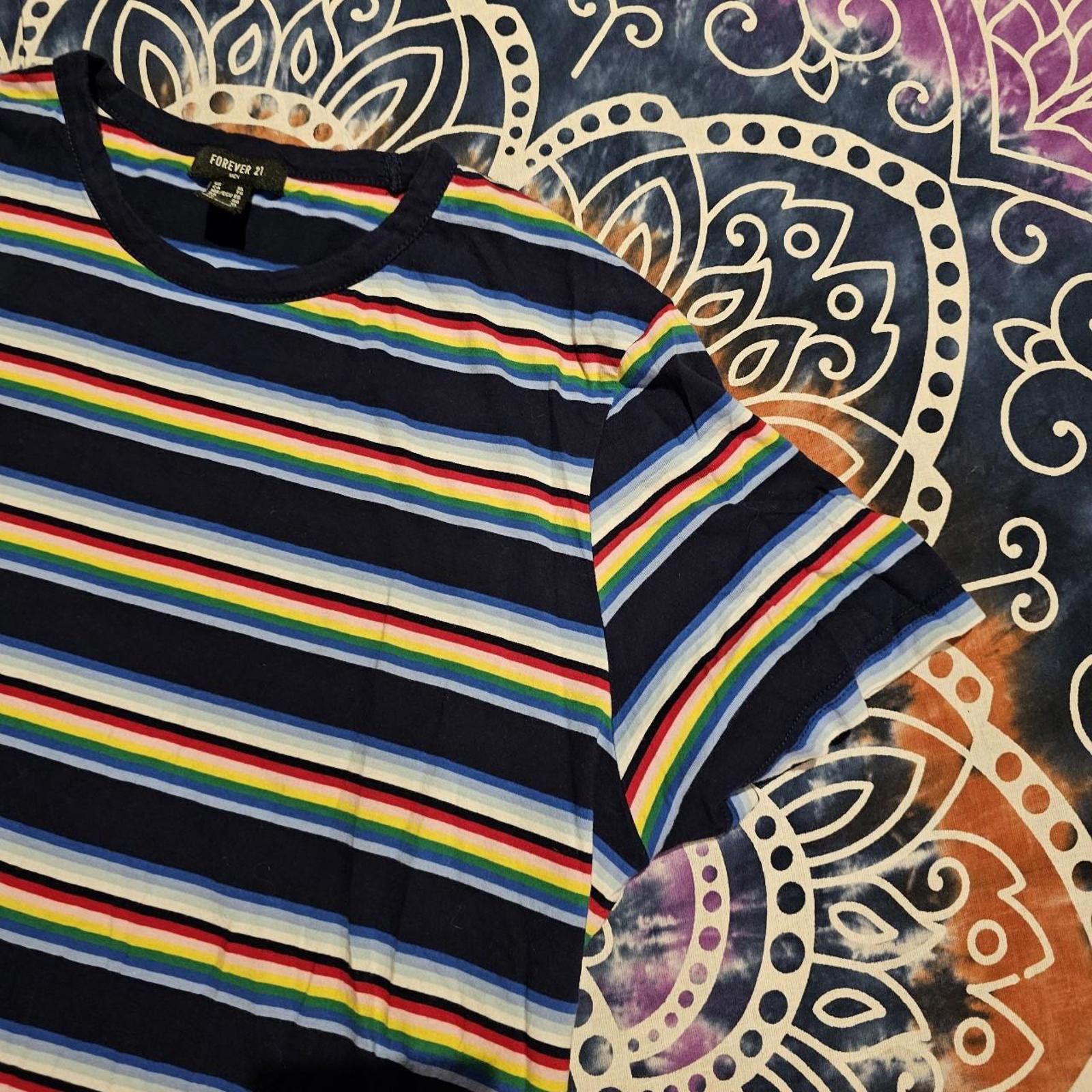 Forever 21 Forever 21 Men's Multicolored T-shirt Size US XL / EU 56 / 4 - 4 Thumbnail