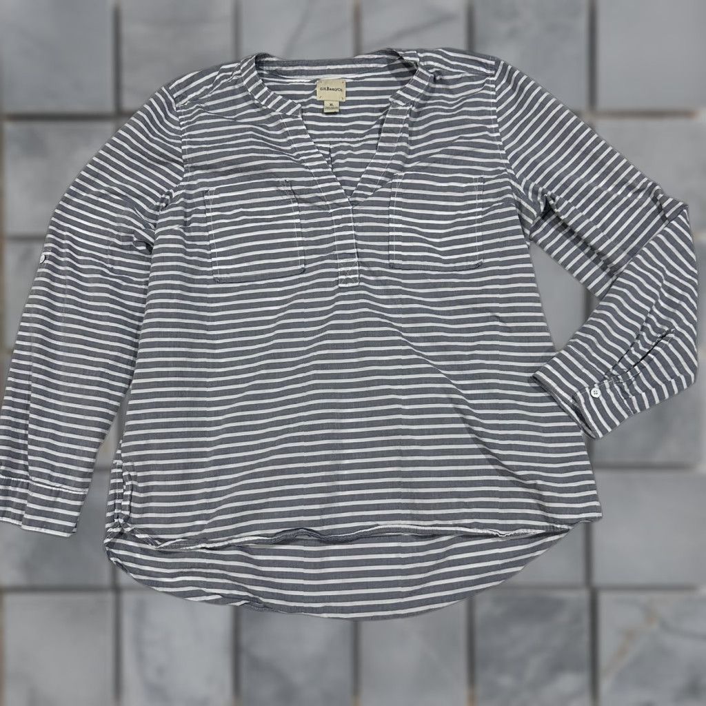 Vintage GH Bass Blouse Womens XL Gray White Striped Tunic V Neck Pockets Roll Tab Casual Size XL / US 12-14 / IT 48-50 - 1 Thumbnail