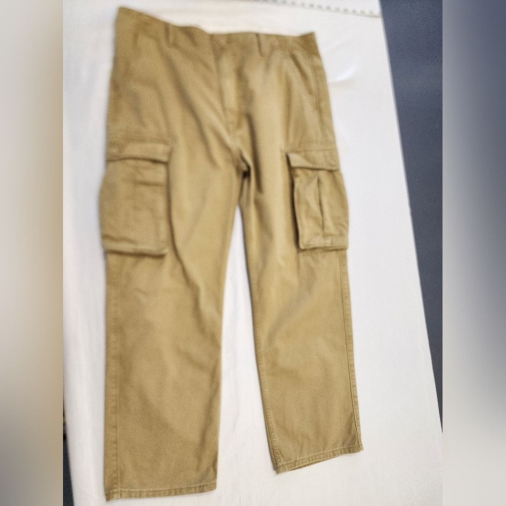 Levi's Levi's Khaki 100% Cotton Cargo Pants, sz 36 x 30 Size US 36 / EU 52 - 9 Thumbnail