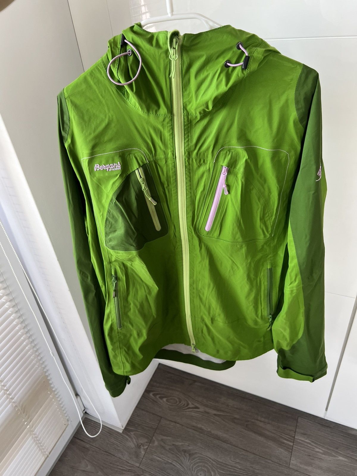 Bergans of Norway ‼️Bergans Of Norway Thin Hooded Cecilie Pro Gorpcore Jacket‼️ Size L / US 10 / IT 46 - 5 Thumbnail