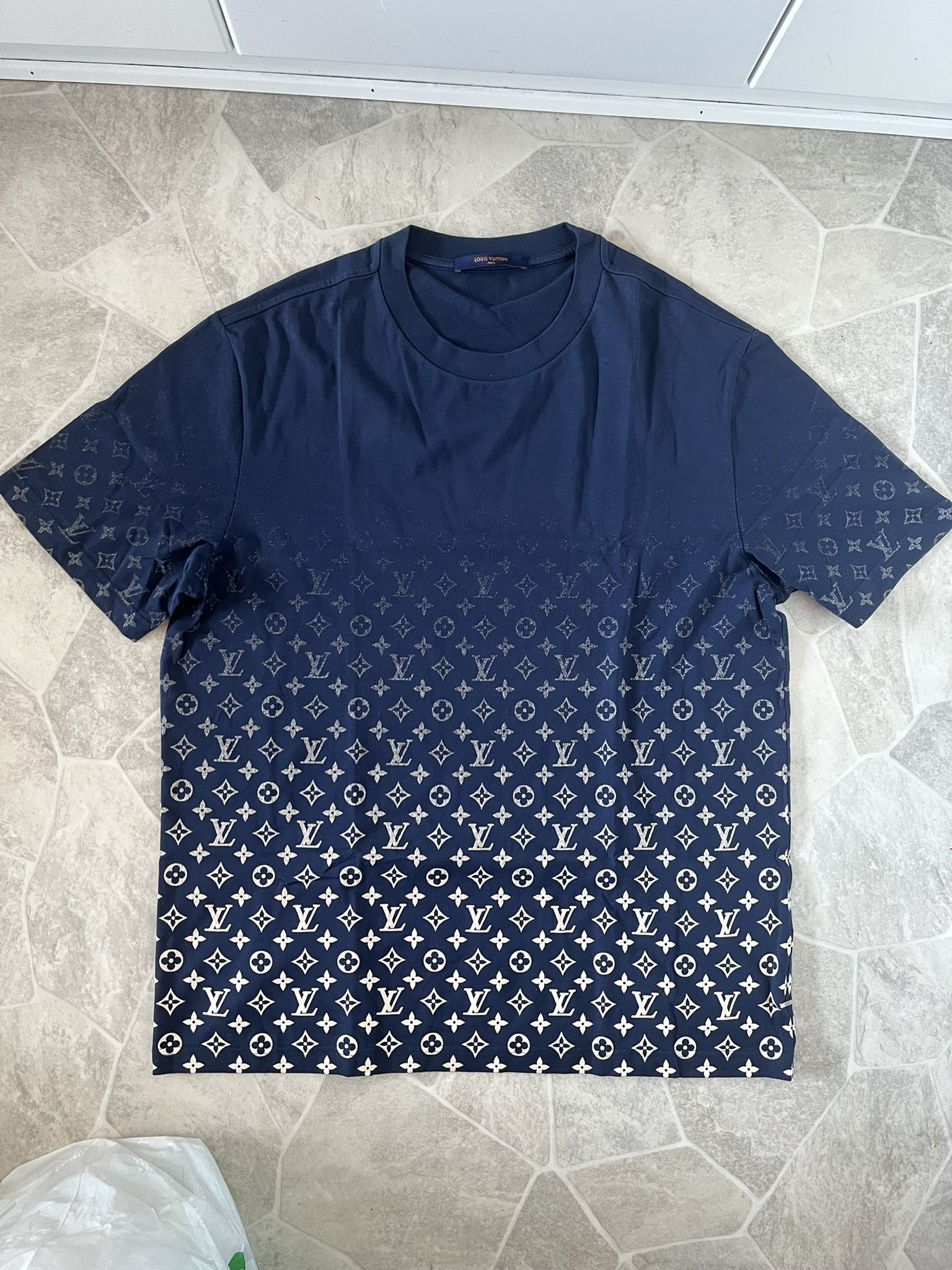 Louis Vuitton Louis Vuitton Monogram Gradient Dark Blue T-shirt
