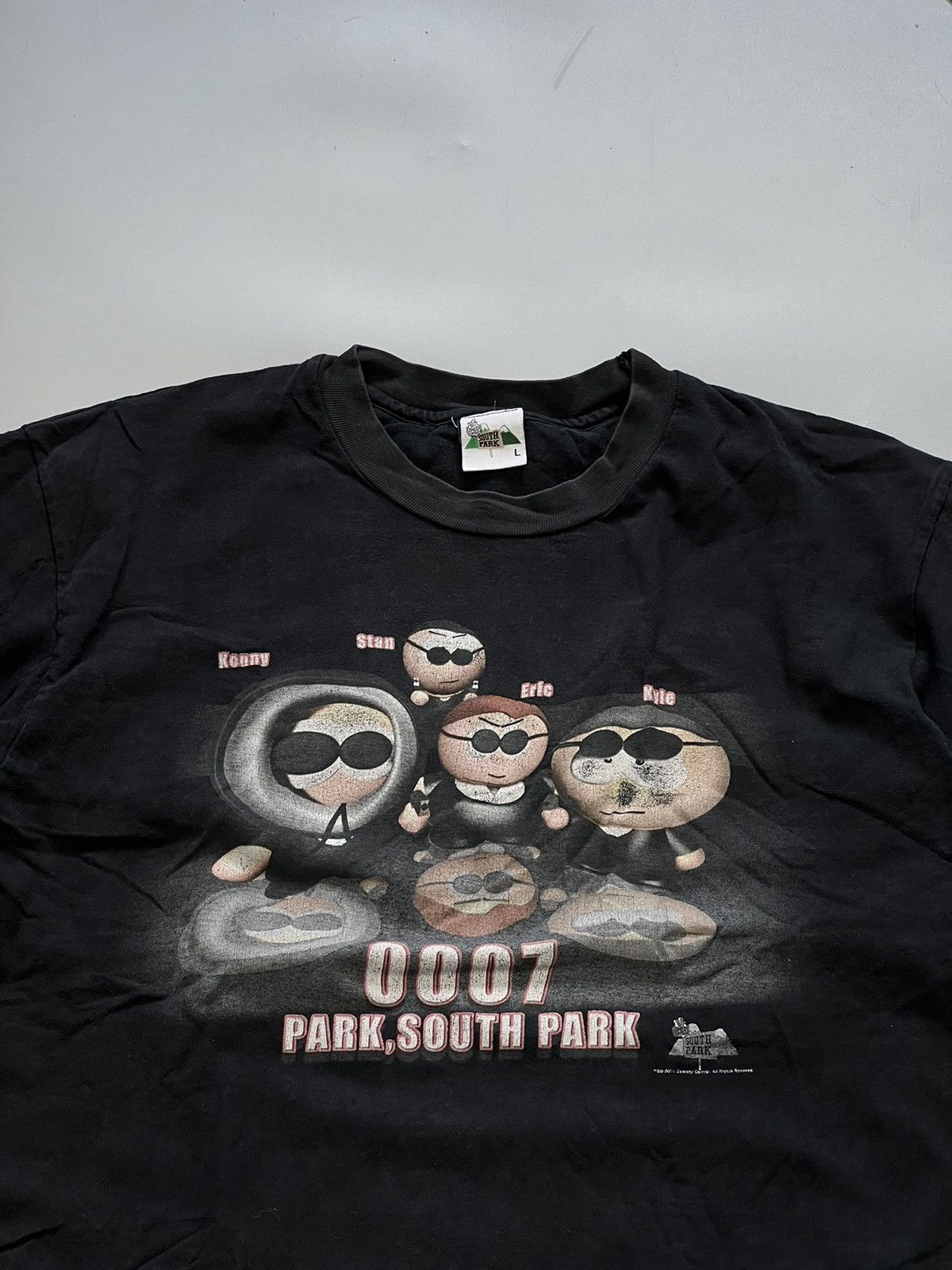 Vintage 2001 South Park James Bond 007 tshirt collab Size US L / EU 52-54 / 3 - 2 Thumbnail