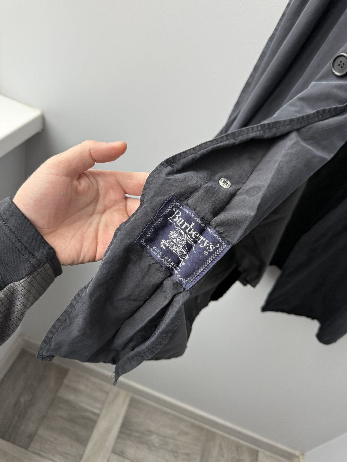 Burberry Burberrys Silk Coat Mens Size US M / EU 48-50 / 2 - 8 Thumbnail