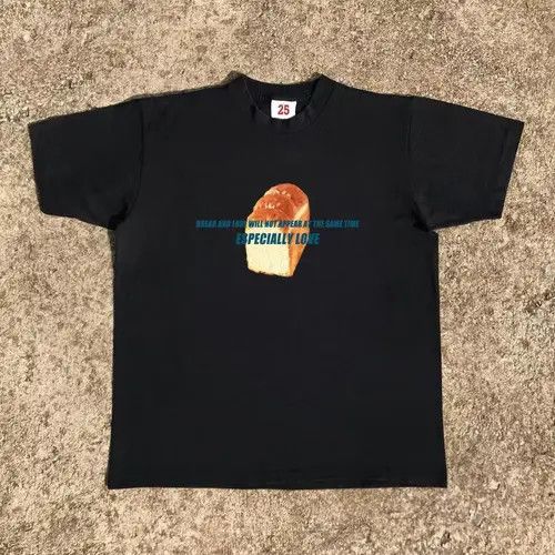 VIBE Black retro bread print t-shirt Size US M / EU 48-50 / 2 - 3 Thumbnail