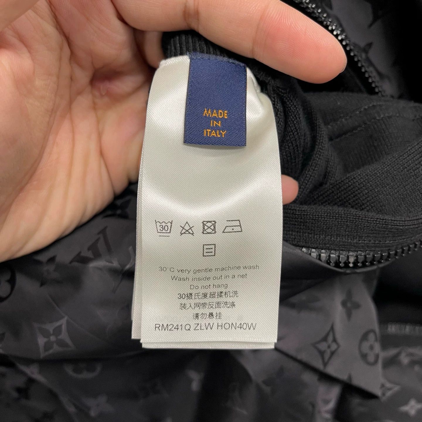 Louis Vuitton LV 24ss all over print double-sided jacket L MINT Size US L / EU 52-54 / 3 - 6 Thumbnail