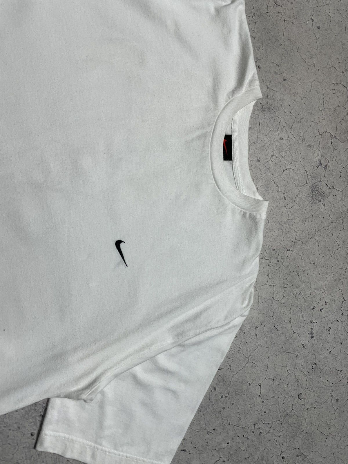 Nike × Vintage Nike Vintage 90’s Mini Logo Tee White Size US M / EU 48-50 / 2 - 5 Thumbnail