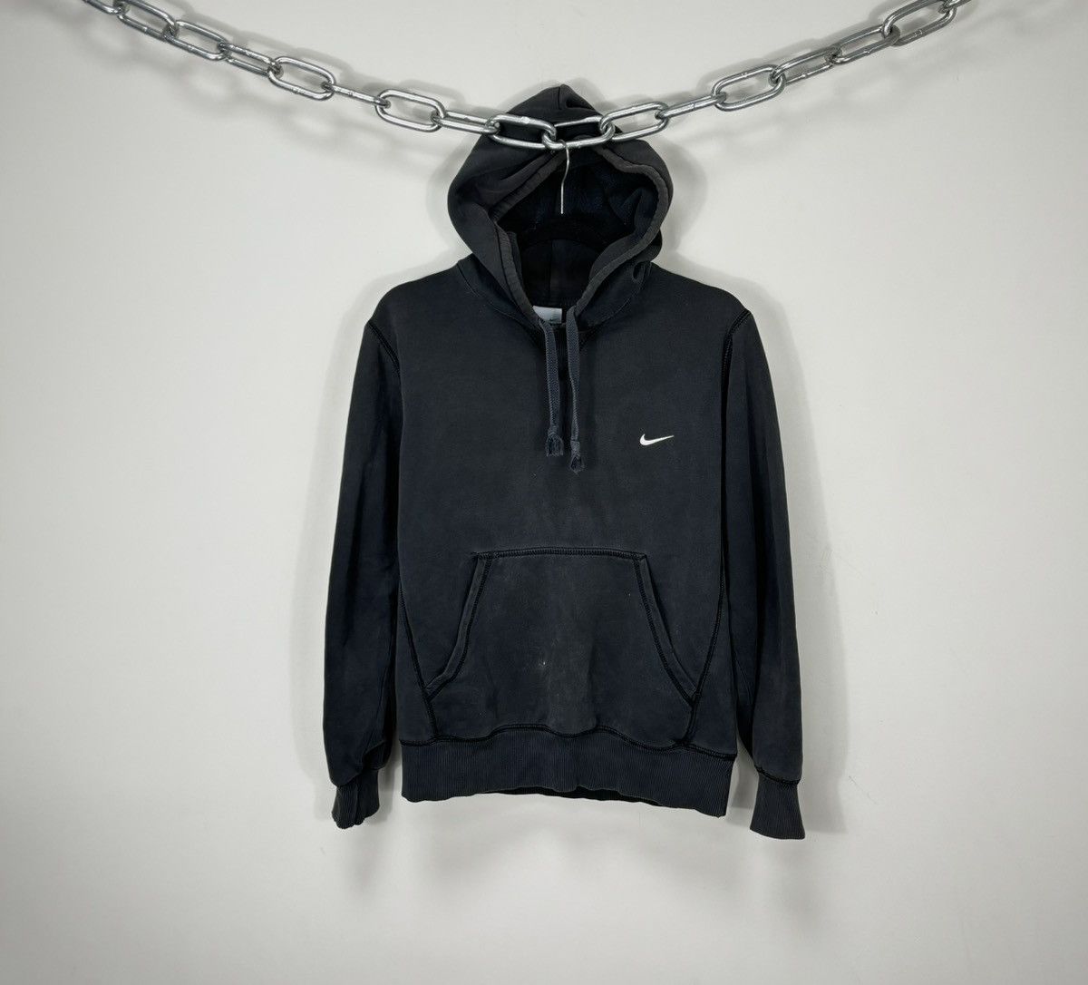 Nike Vintage Nike Sun Faded Y2K Hype Black Hoodie Size US S / EU 44-46 / 1 - 1 Thumbnail