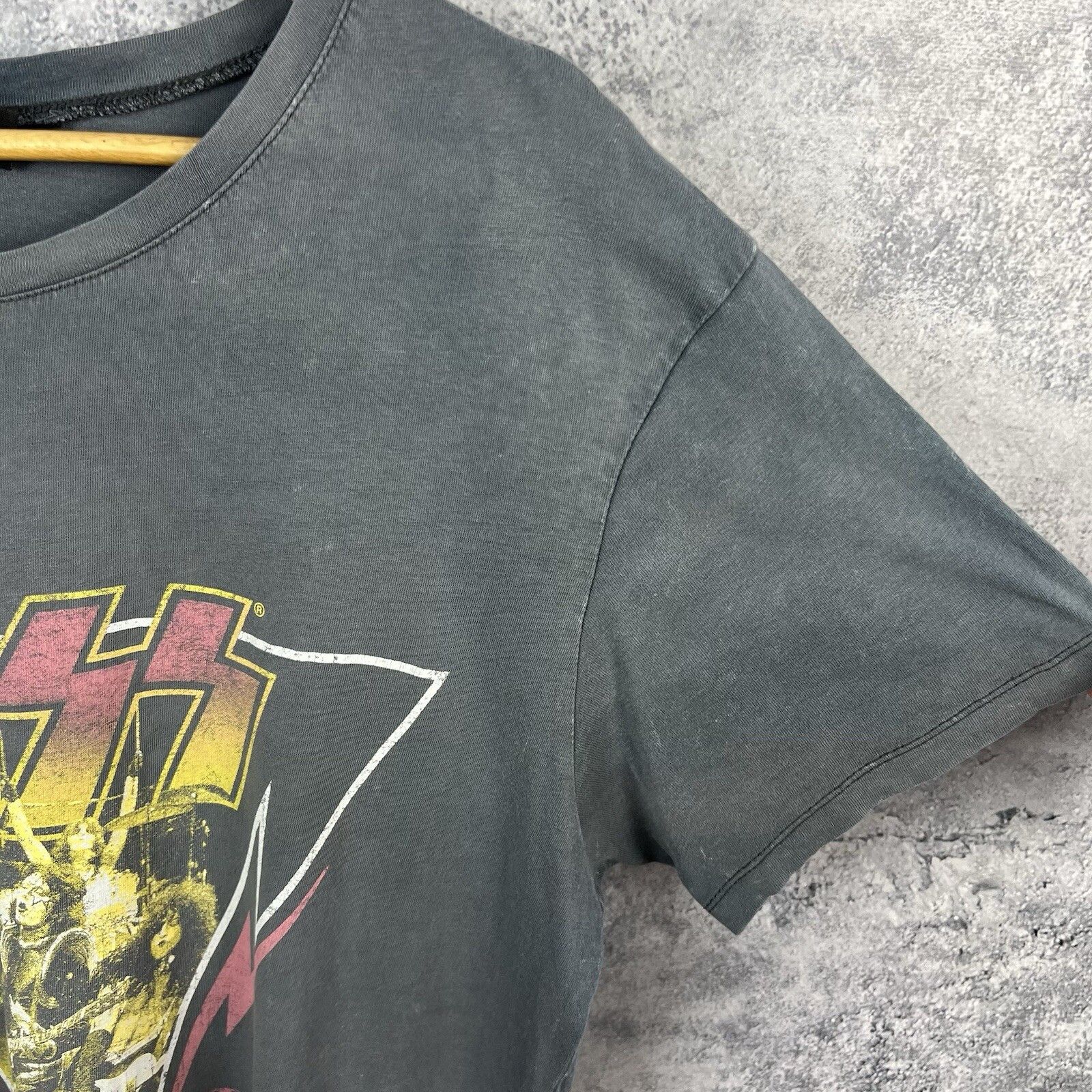 KISS Kiss Tee Men's Size L Short Sleeve Size US L / EU 52-54 / 3 - 5 Thumbnail