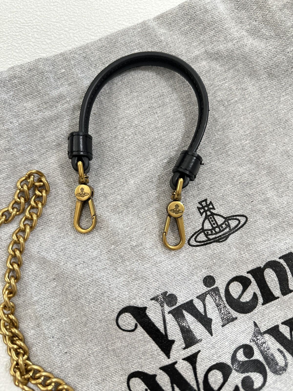 Vivienne Westwood NWOT Authentic Vivienne Westwood black in tiger chain purse Size ONE SIZE - 2 Thumbnail