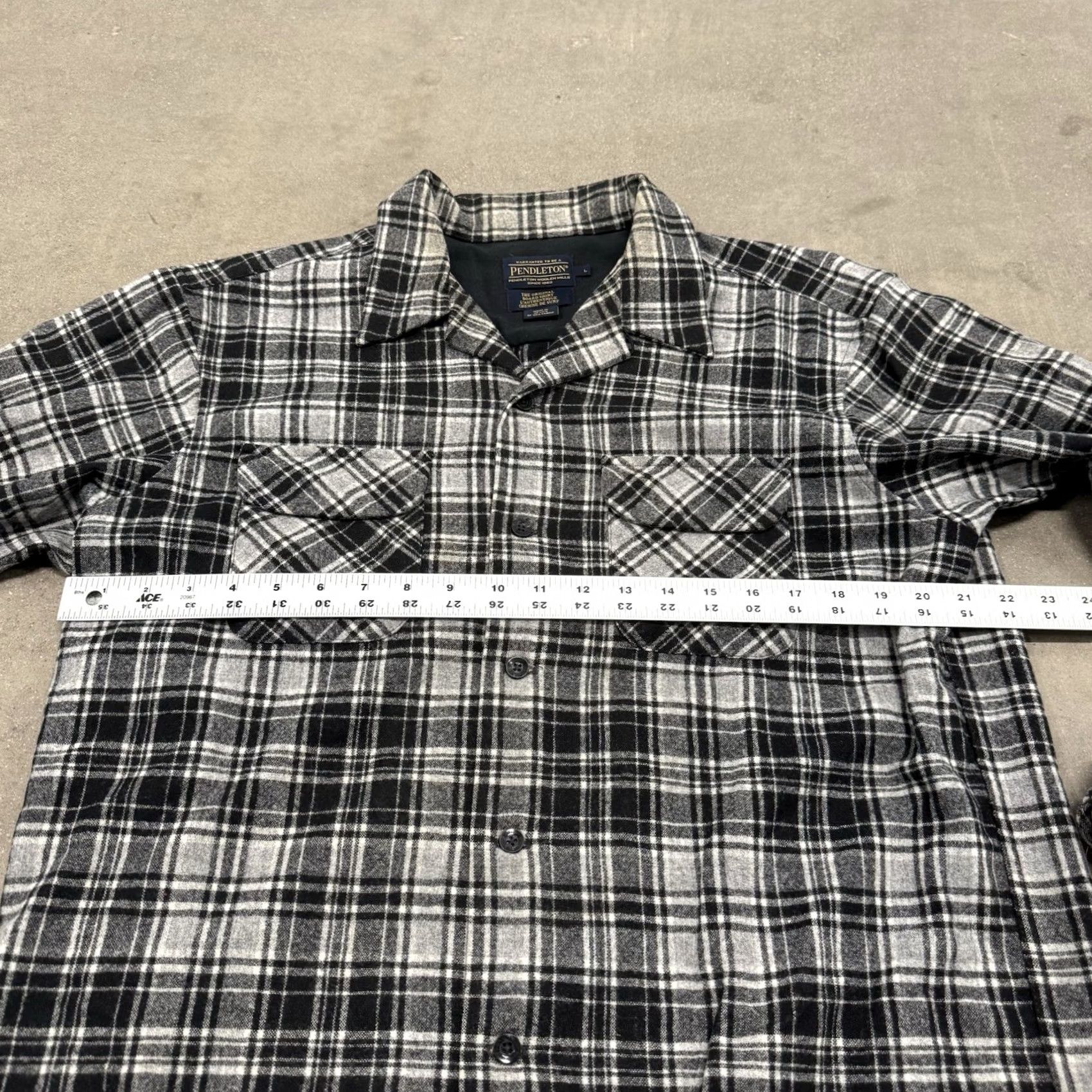 Pendleton Pendleton The Original Board Shirt Mens Large Tall Black Grey Plaid Virgin Wool Size US L / EU 52-54 / 3 - 4 Thumbnail