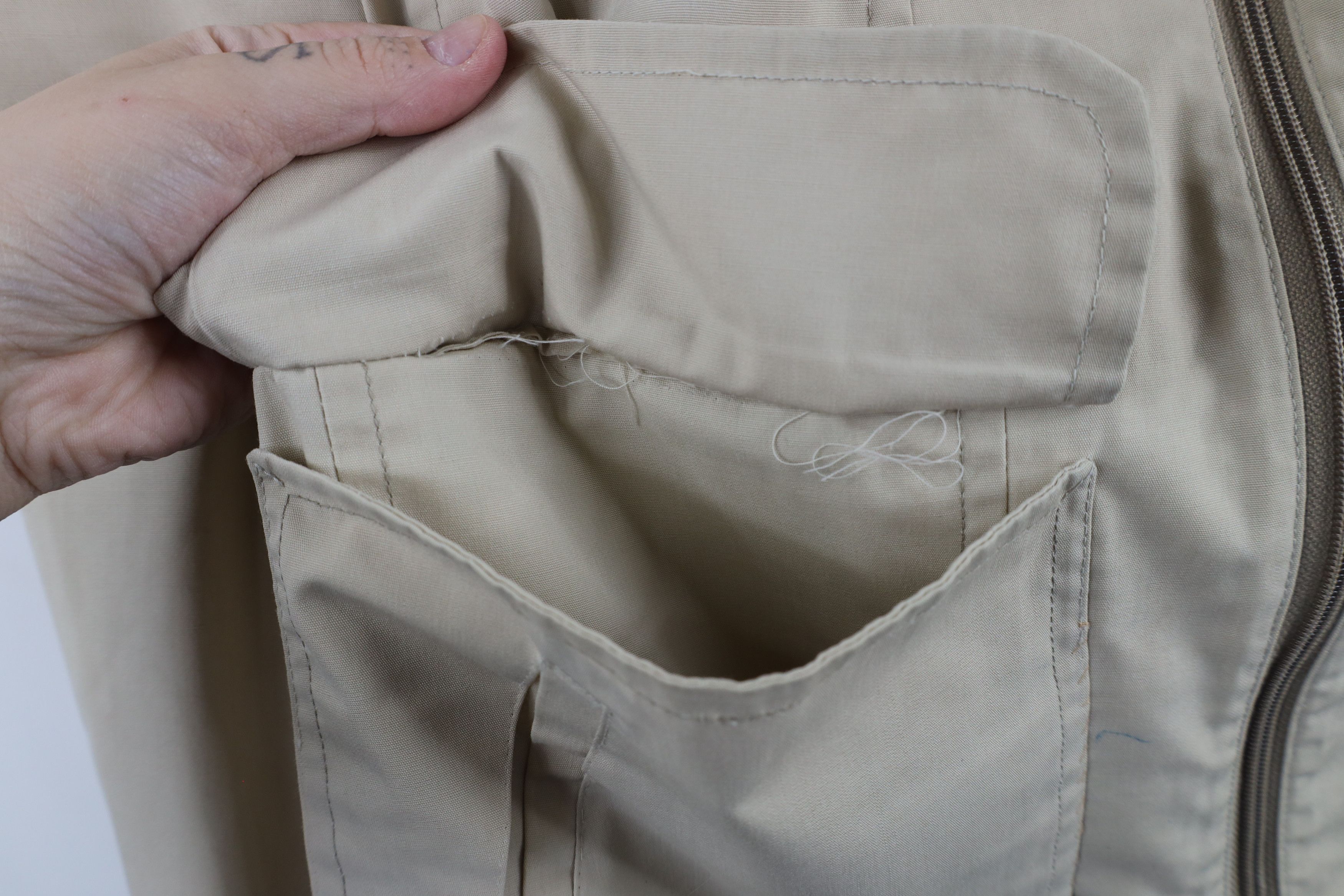 Vintage Vintage 70s Streetwear Buckle Back Full Zip Jacket Beige USA Size US L / EU 52-54 / 3 - 5 Thumbnail