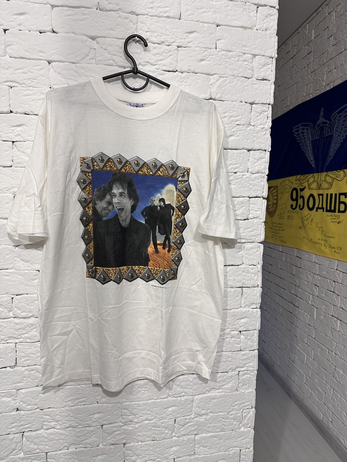 The Rolling Stones The Rolling Stones UK Tour 1998 Vintage T-Shirt – Size XL Size US XL / EU 56 / 4 - 1 Thumbnail