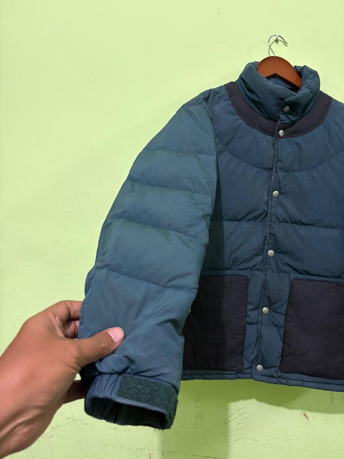 Jun Takahashi × Undercover A/W12 Undercover X Uniqlo Puffer Jacket By Jun Takahashi Size US S / EU 44-46 / 1 - 2 Thumbnail