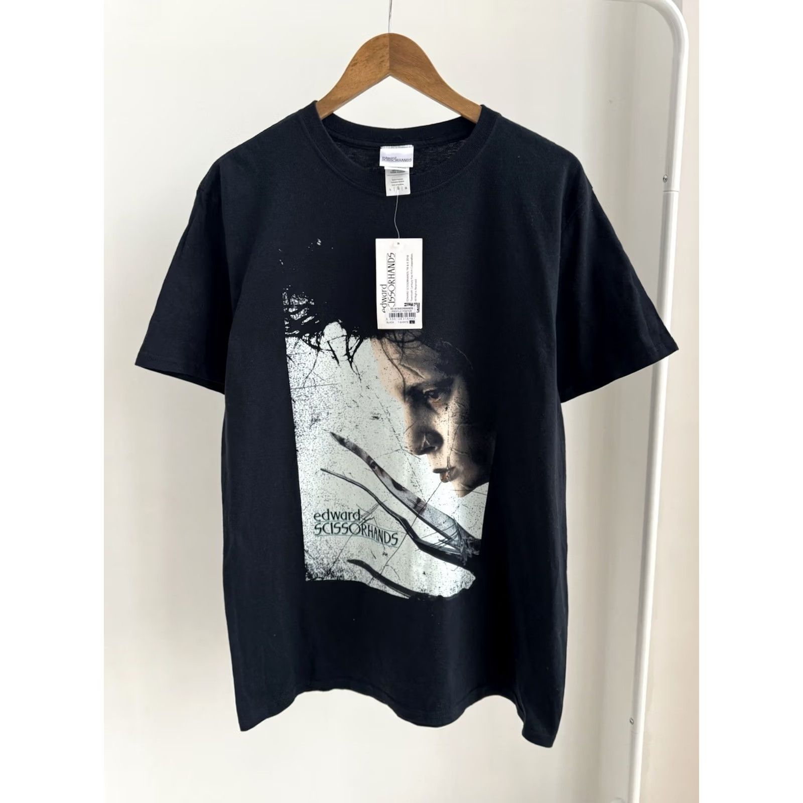 Gildan VINTAGE Edward Scissorhands T-Shirt Black Logo Size L Mens Novelty Movie Graphic Shirt Size US L / EU 52-54 / 3 - 2 Thumbnail