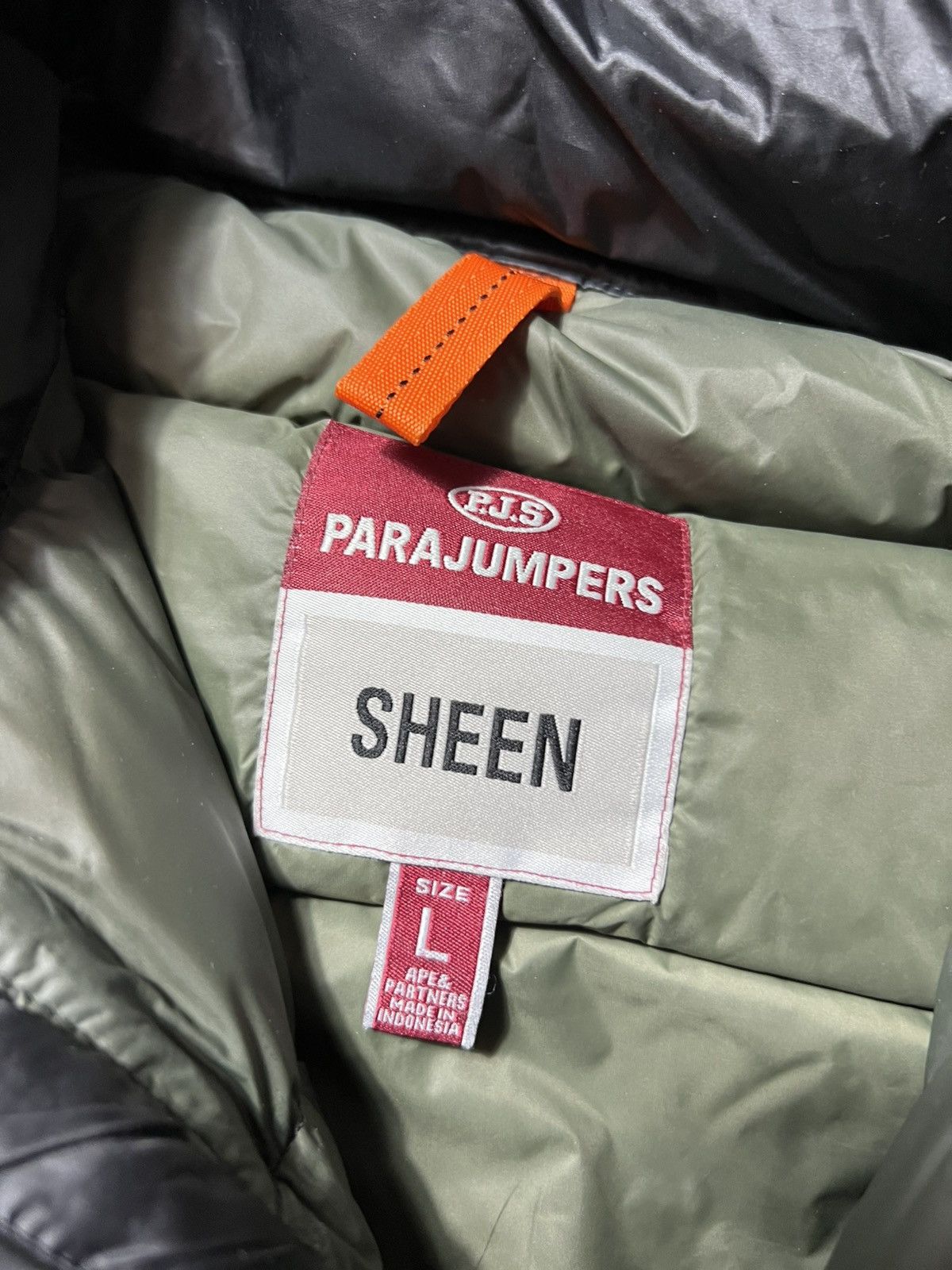 Parajumpers 🖤 PARAJUMPERS GREG DOWN JACKET — BLACK — SIZE L Size US L / EU 52-54 / 3 - 11 Thumbnail