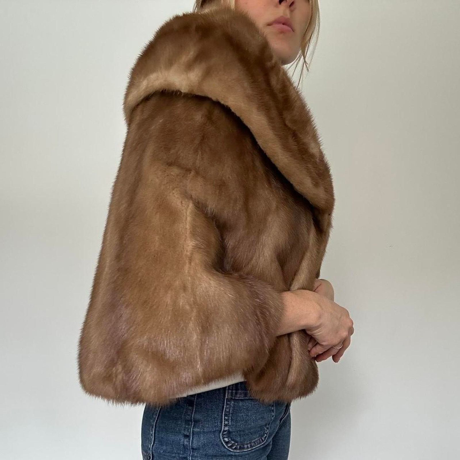 Other Vintage Fur Cape/ Capelet (One Size) Size ONE SIZE - 2 Thumbnail