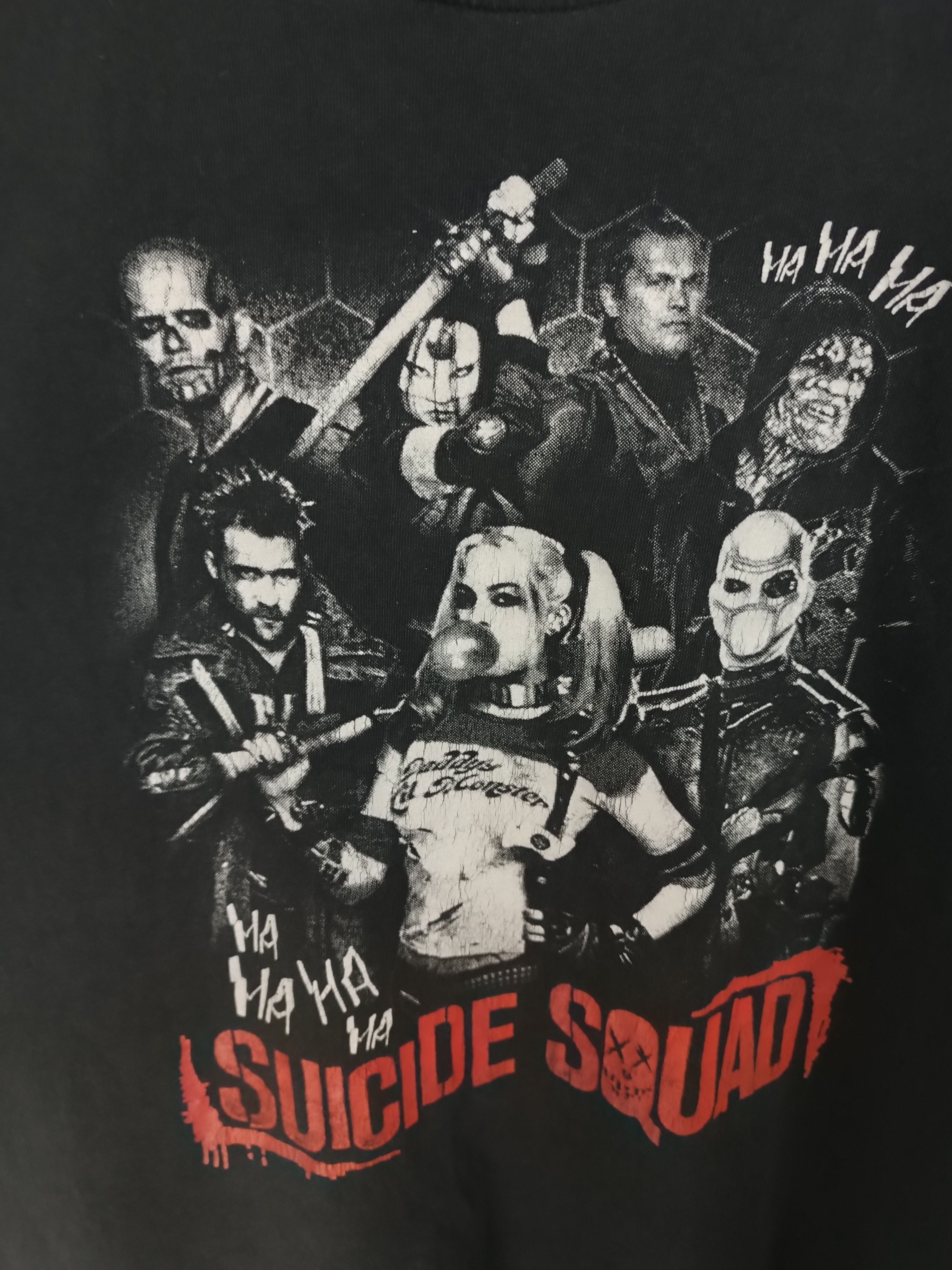 DC Comics VINTAGE FADED SUICIDE SQUAD DC COMICS SUPERHEROES TEE Size US L / EU 52-54 / 3 - 10 Thumbnail