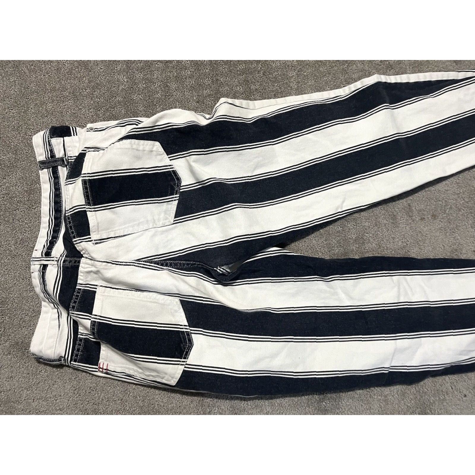 Bdg BDG Jeans Women's Mom Style Regular Denim 5-Pocket Black White Striped Cotton High Rise Tapered Leg Size 27 Adult Women Size 27" / US 4 / IT 40 - 6 Thumbnail