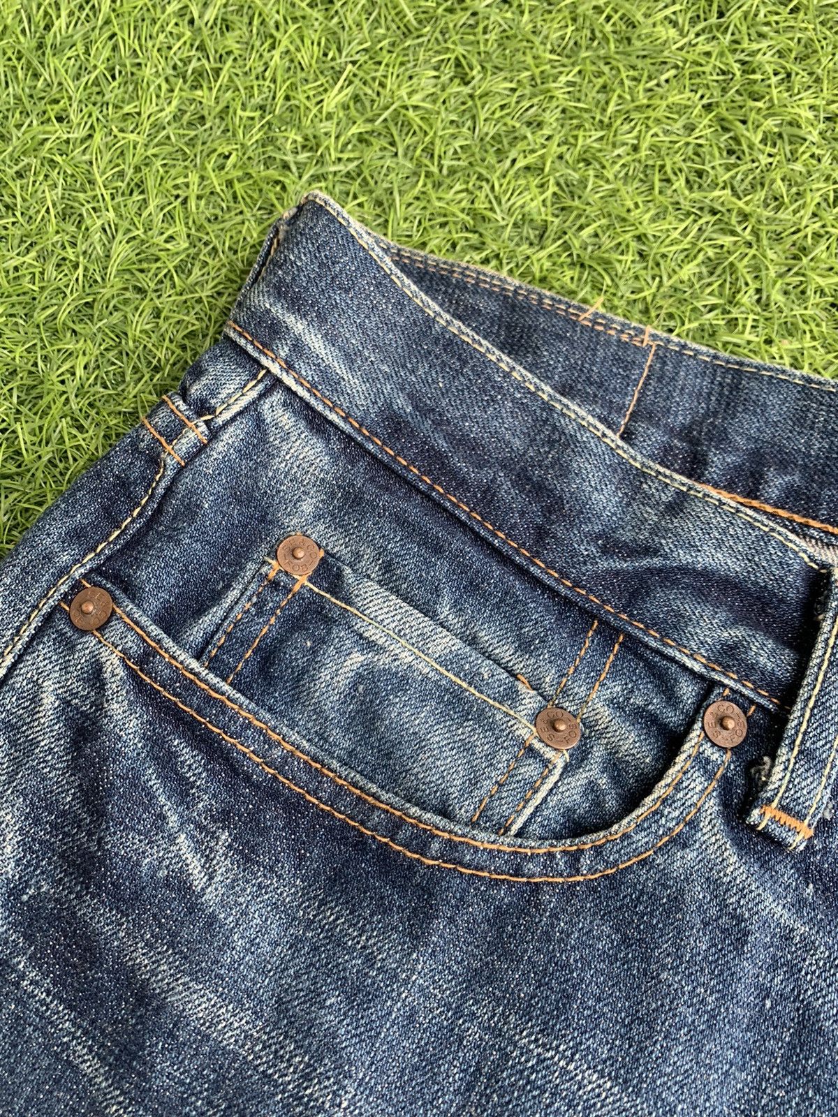 FOB Factory Vintage FOB Factory Torn Patch Jeans Distressed Size US 33 - 15 Thumbnail