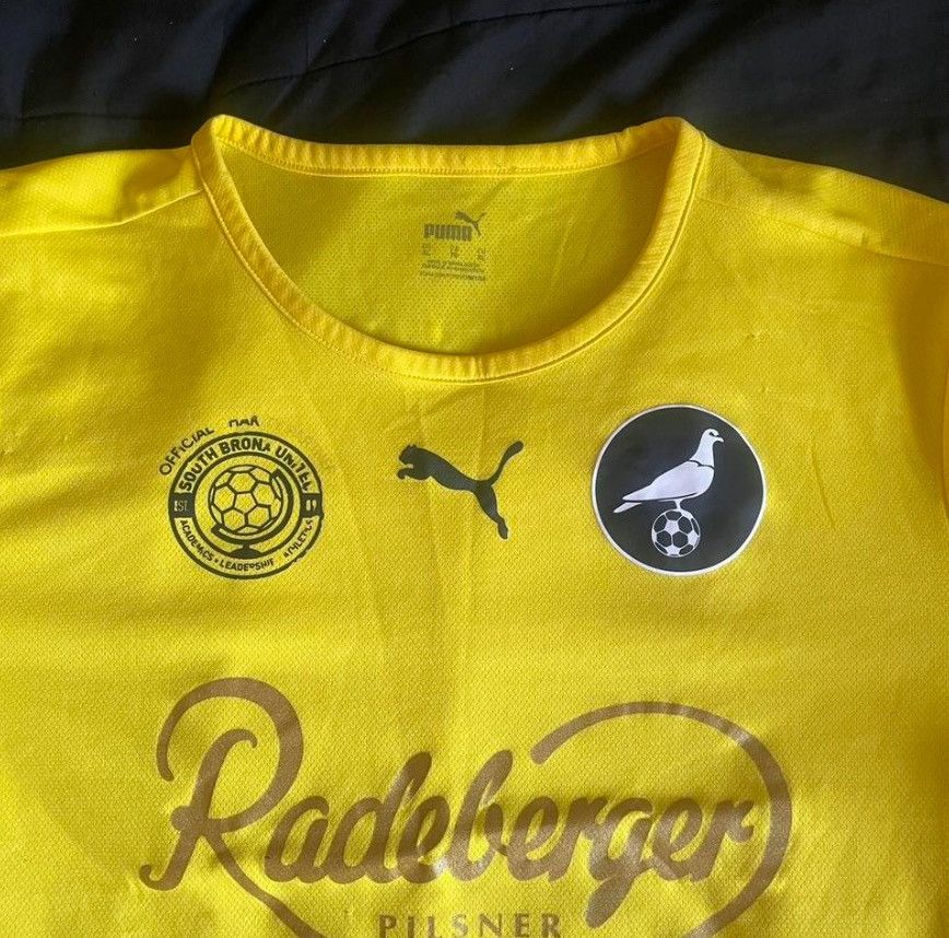 Puma Yellow & White Puma Soccer Football Jersey Size US L / EU 52-54 / 3 - 4 Thumbnail