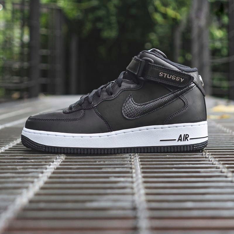 Nike × Stussy Stussy x Nike Air Force 1 ‘07 Mid Black Snakeskin DJ7840-001 Size US 13 / EU 46 - 1 Thumbnail