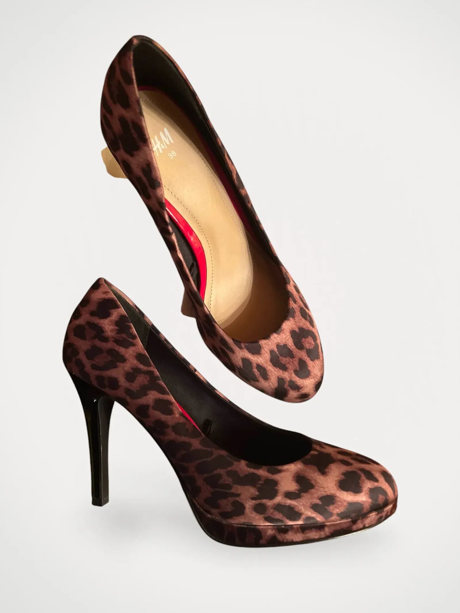 H&M H&M Heels Size US 8 / IT 38 - 1 Thumbnail